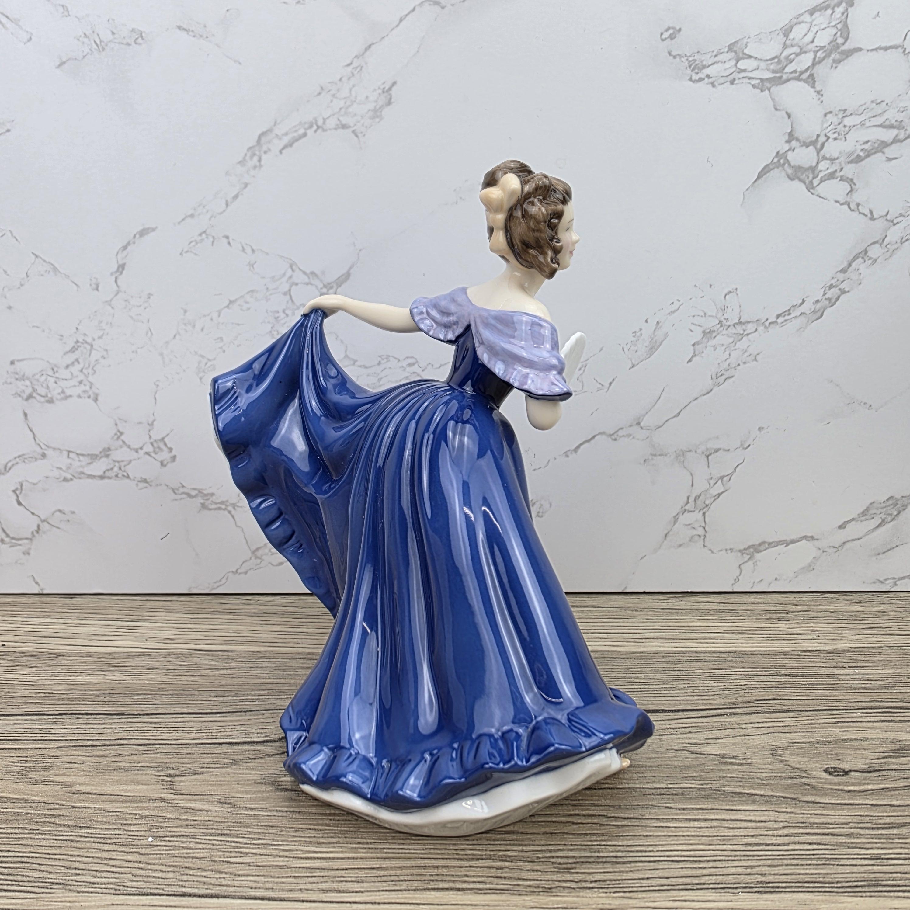 Royal Doulton Pretty Ladies Elaine HN4718 Porcelain Lady Figurine Hand Decorated England Collectible