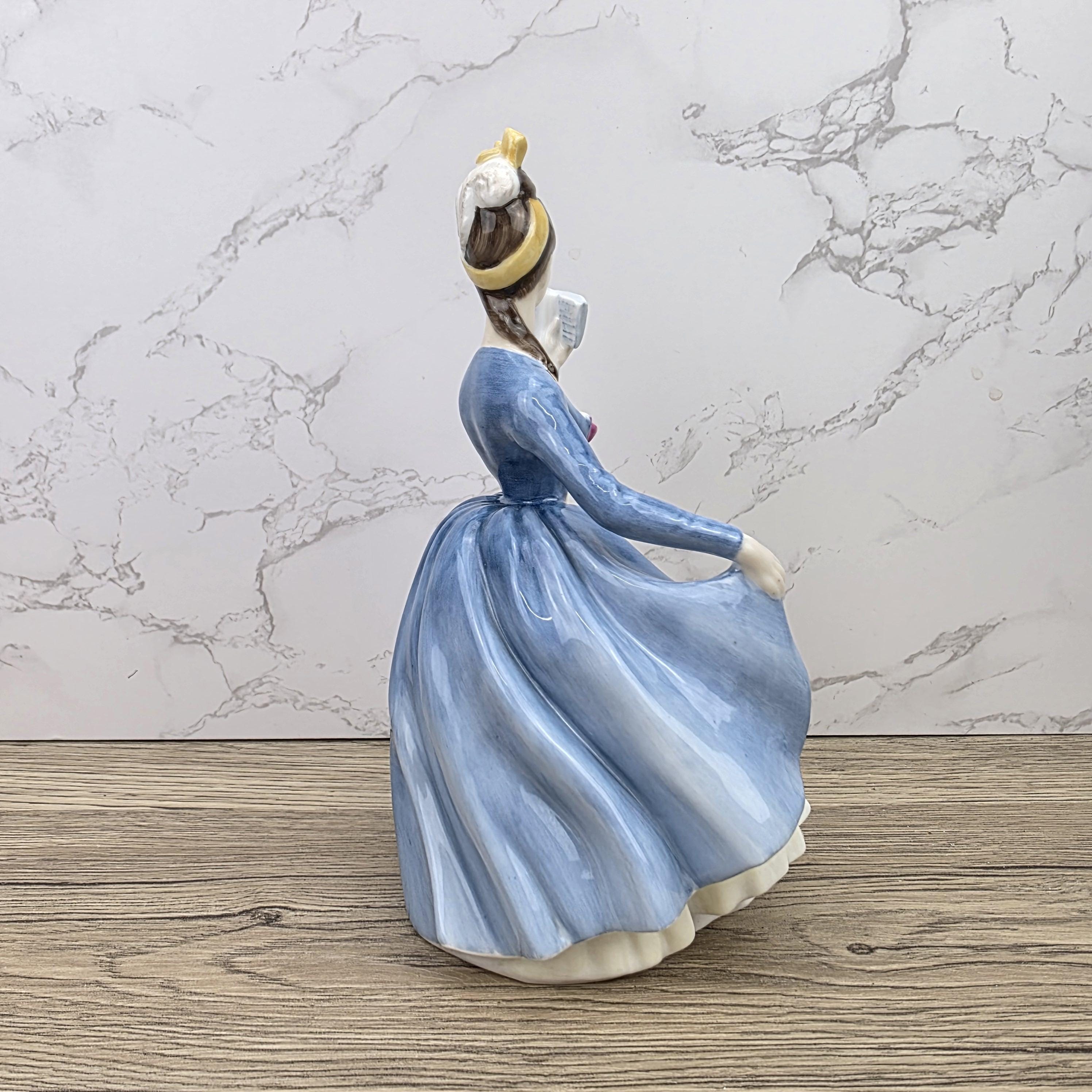 Royal Doulton Leading Lady HN2269 Porcelain Lady Figurine Hand Decorated England Collectible Display Piece
