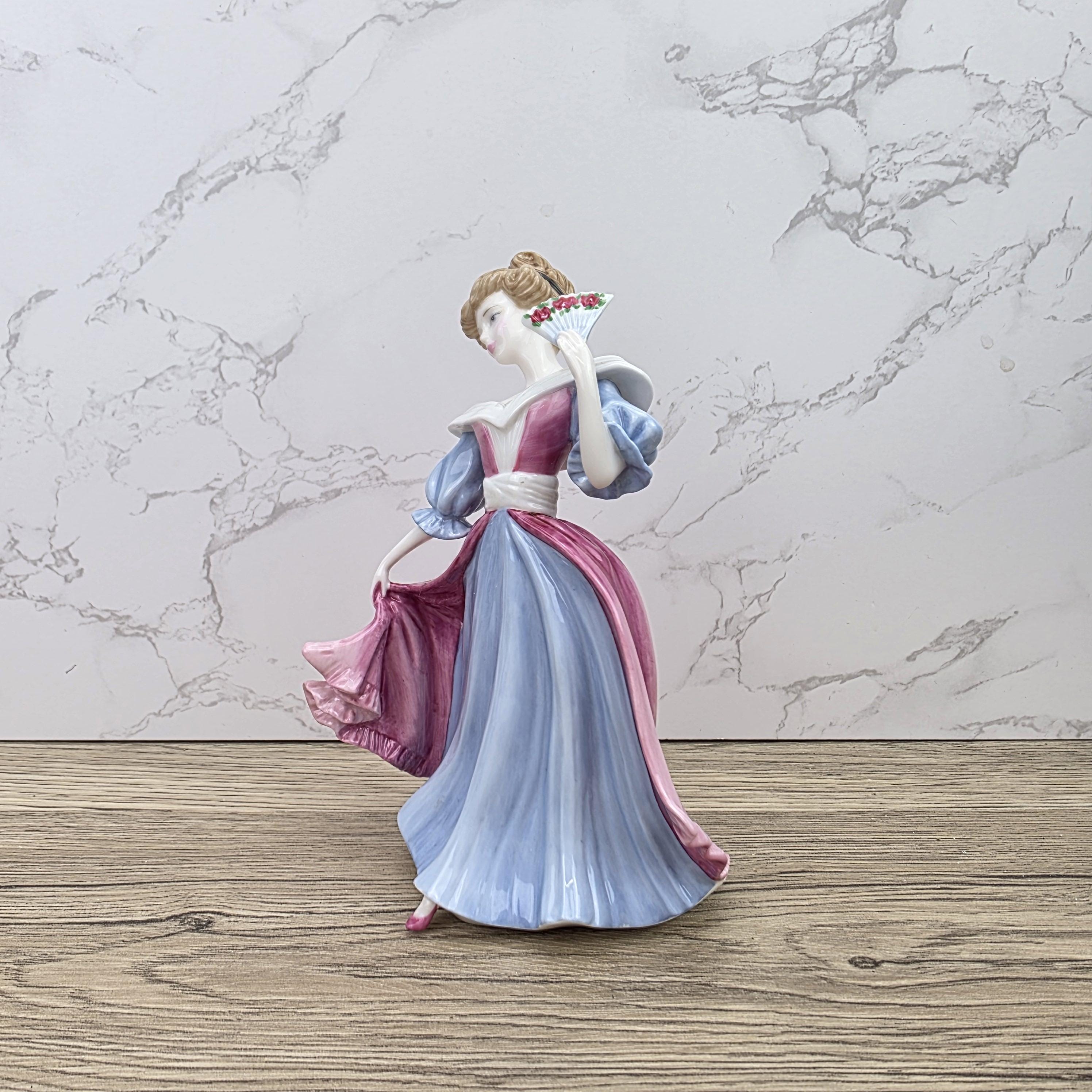 Royal Doulton Pretty Ladies Amy HN4782 Porcelain Lady Figurine Hand Decorated England Collectible