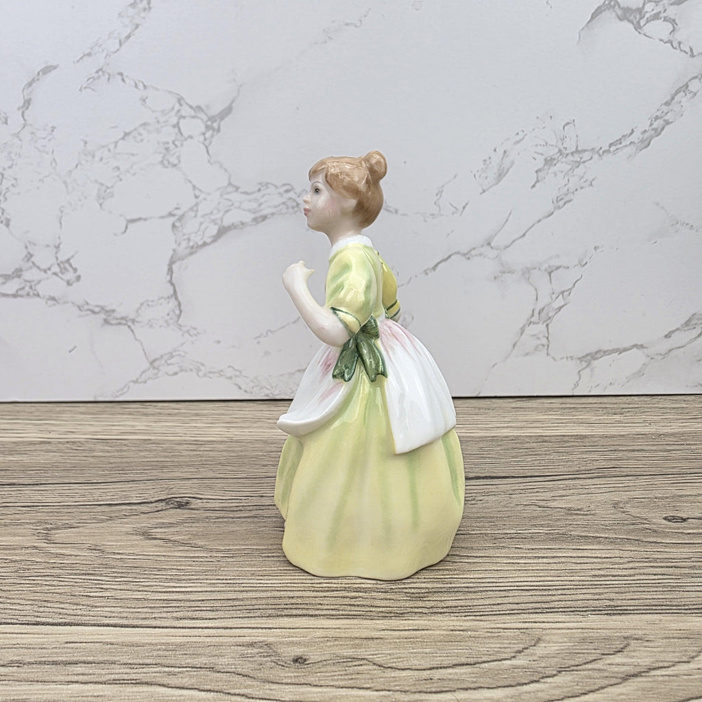Porcelain Lady Figurine Royal Doulton Young Melody HN3654 Hand Decorated England 1994 Collectible