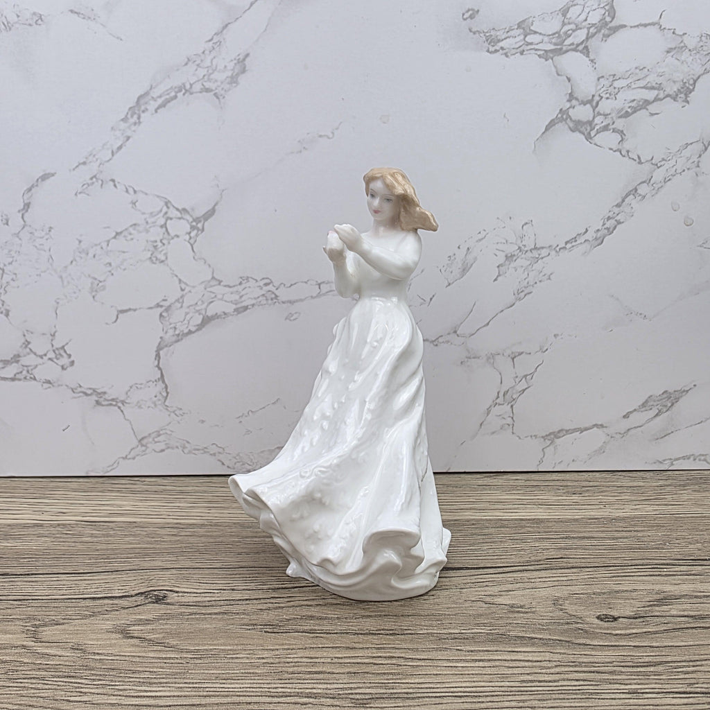 Royal Doulton Sentiments Thank You HN3390 Porcelain Lady Figurine Bone China England 1991