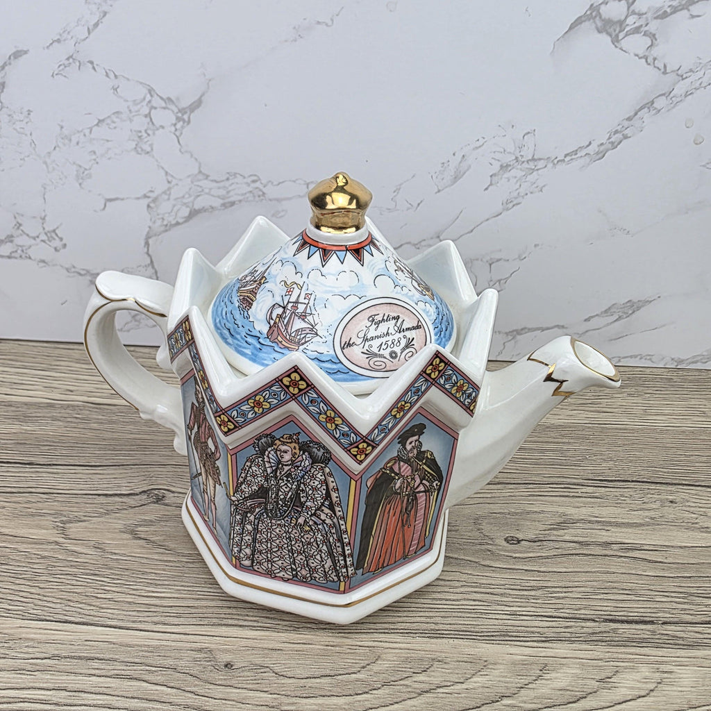 Sadler Elizabeth I Teapot Fighting Spanish Armada 1588 Ceramic Collectible Teapot Made in England
