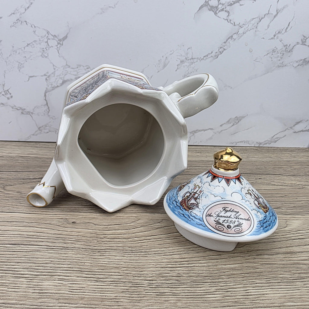Sadler Elizabeth I Teapot Fighting Spanish Armada 1588 Ceramic Collectible Teapot Made in England