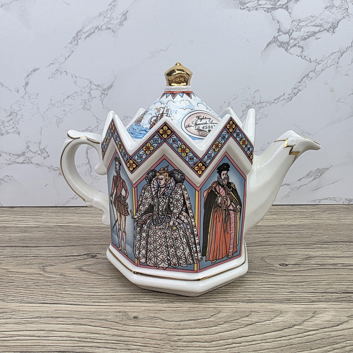 Sadler Elizabeth I Teapot Fighting Spanish Armada 1588 Ceramic Collectible Teapot Made in England