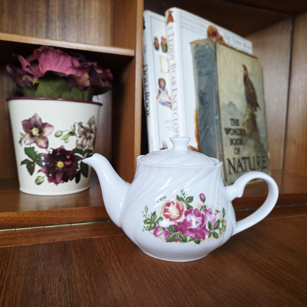 Floral Rose Porcelain Teapot - Old Country Roses Style