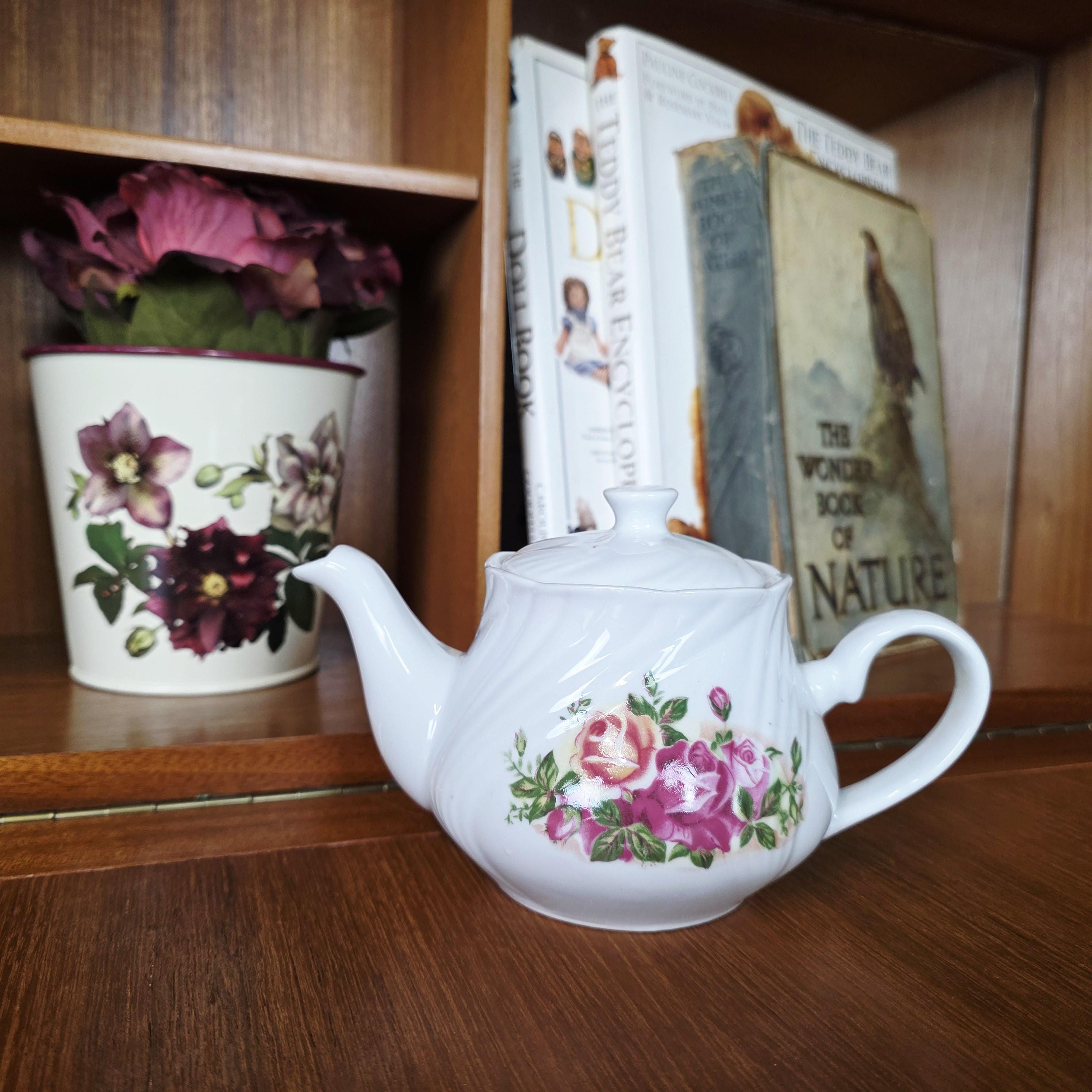 Floral Rose Porcelain Teapot - Old Country Roses Style