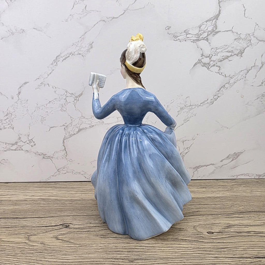 Royal Doulton Leading Lady HN2269 Porcelain Lady Figurine Hand Decorated England Collectible Display Piece