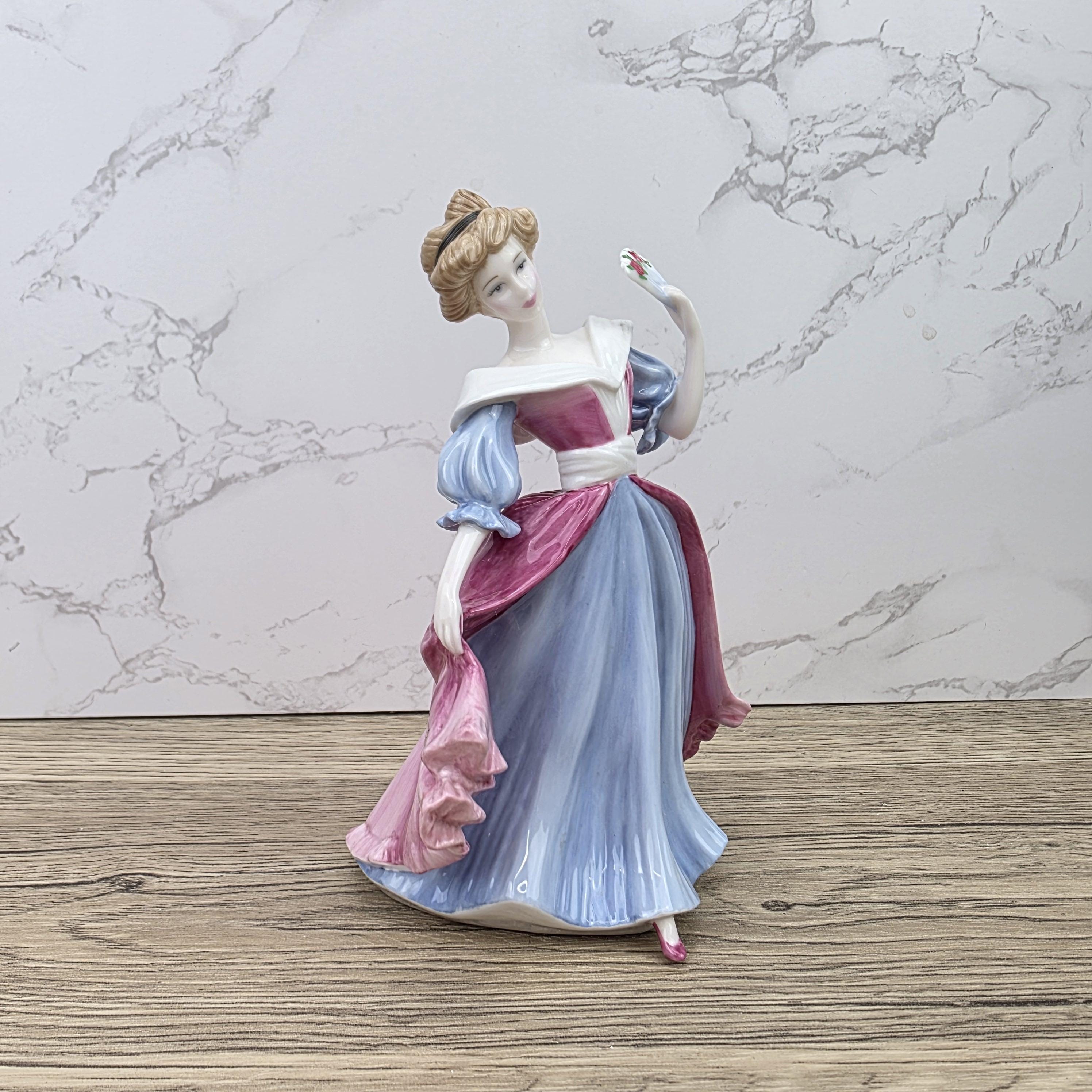 Royal Doulton Pretty Ladies Amy HN4782 Porcelain Lady Figurine Hand Decorated England Collectible