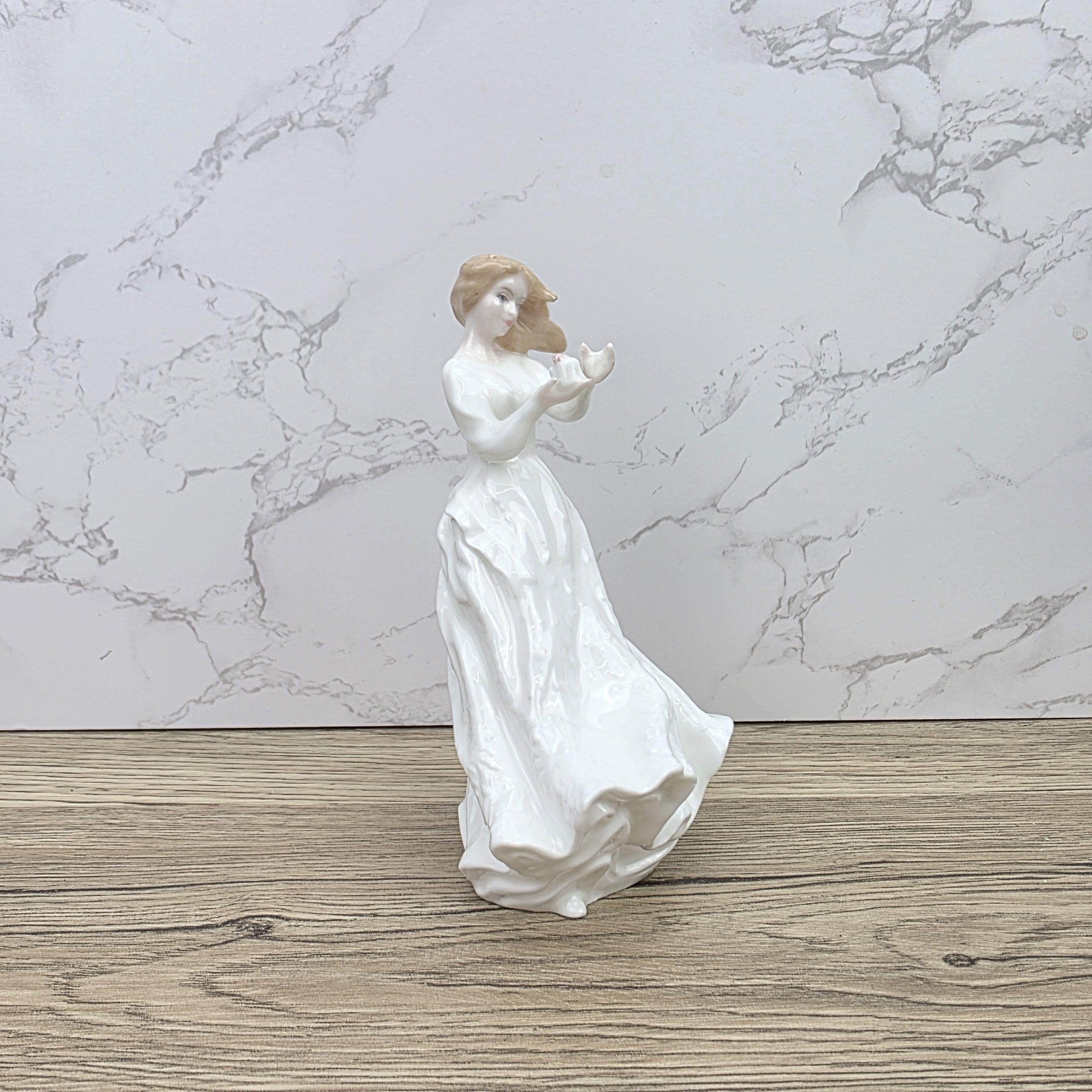 Royal Doulton Sentiments Thank You HN3390 Porcelain Lady Figurine Bone China England 1991