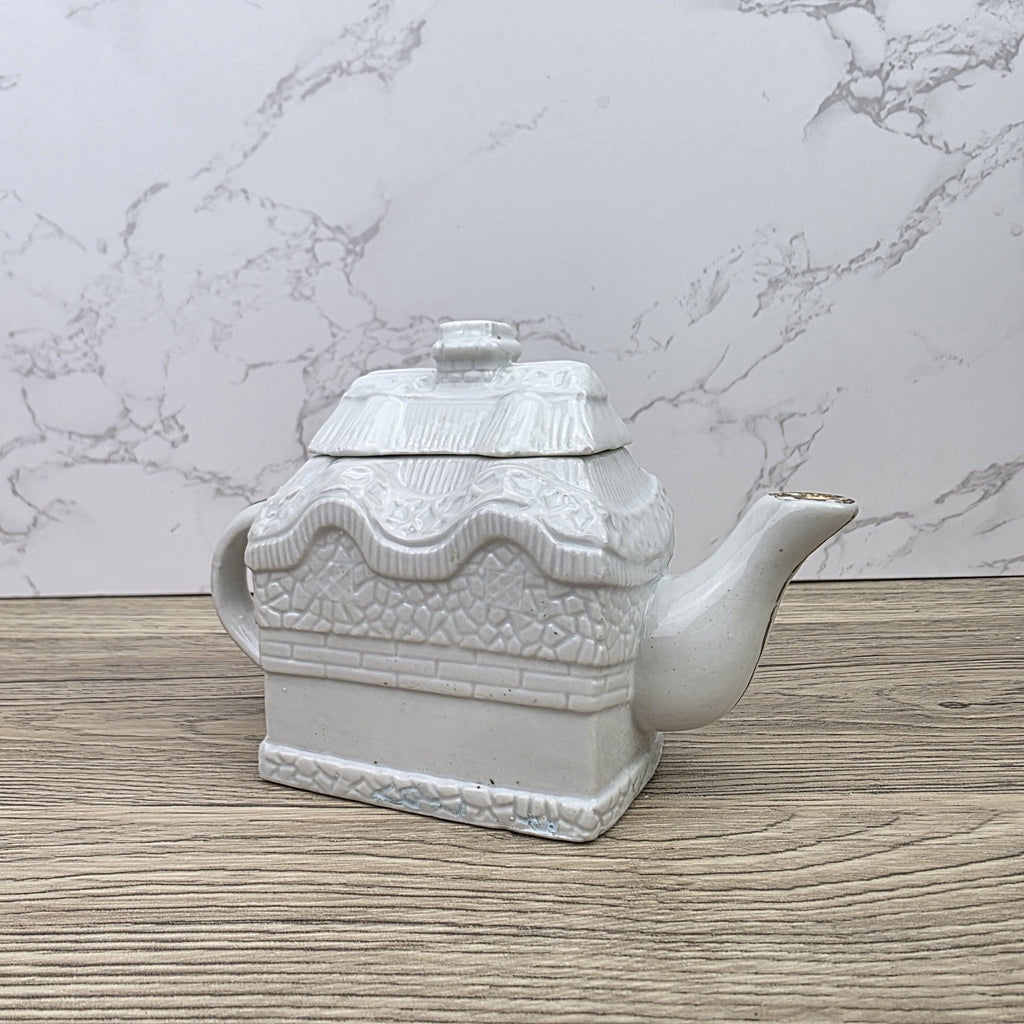 Ceramic Cottage House Teapot Vintage White House Novelty Tea Pot Country Kitchen Collectible