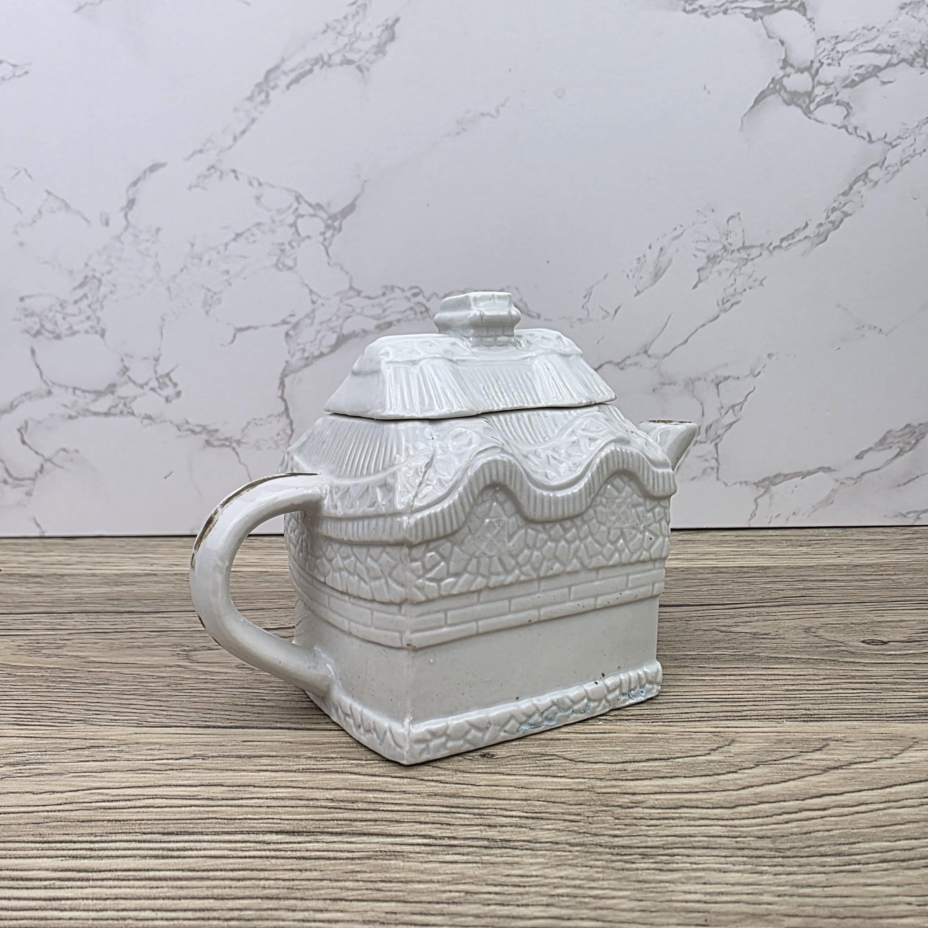Ceramic Cottage House Teapot Vintage White House Novelty Tea Pot Country Kitchen Collectible