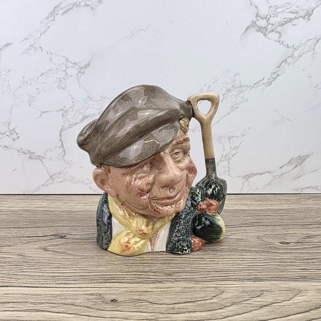 Toby Character Jug The Gardener D6634 by Royal Doulton | 1972 England | Hand Painted Mug