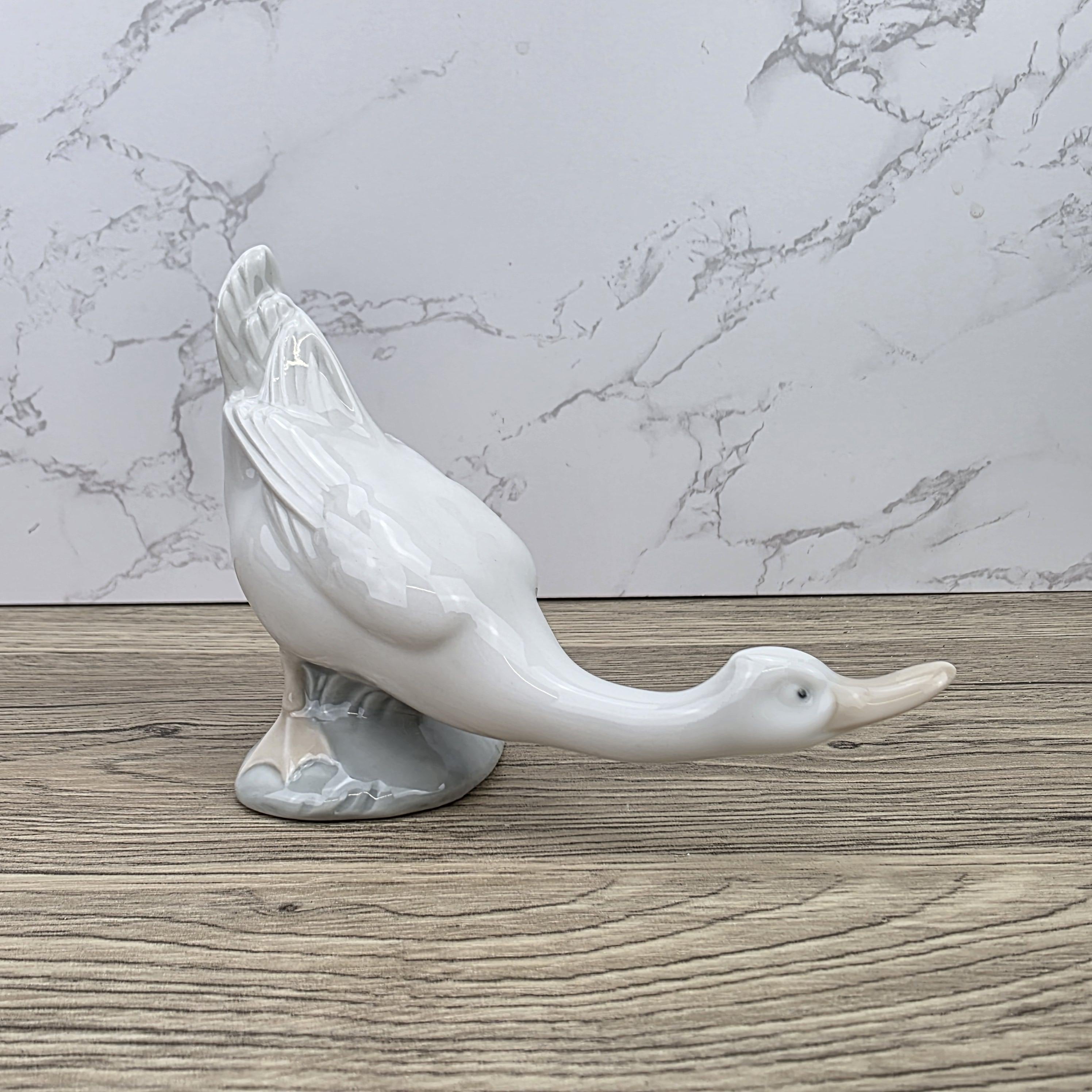 Nao by Lladró Porcelain Swan Figurine Made in Spain | Vintage Bird Sculpture Decor Piece