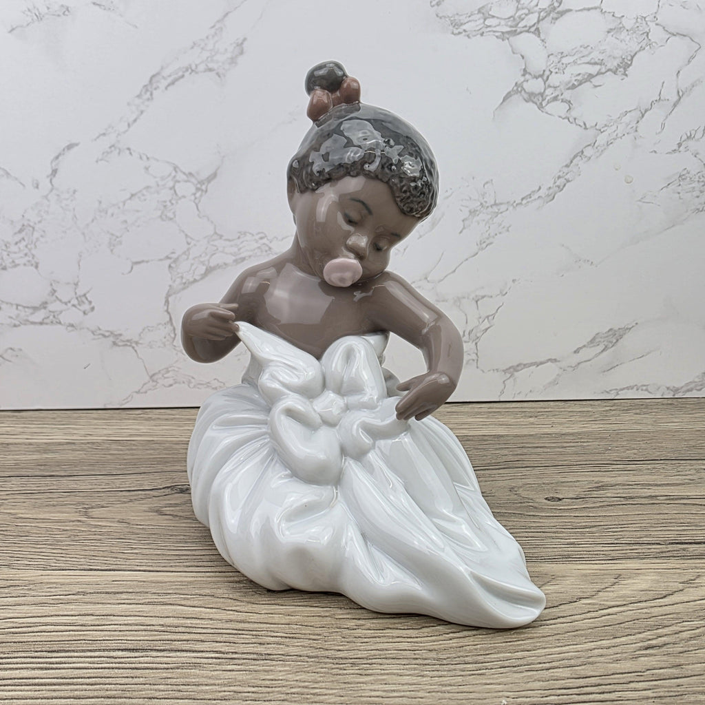 NAO Porcelain Girl Figurine Model 1365 | Handmade Valencia Spain | Late 20th Century Collectible Sculpture