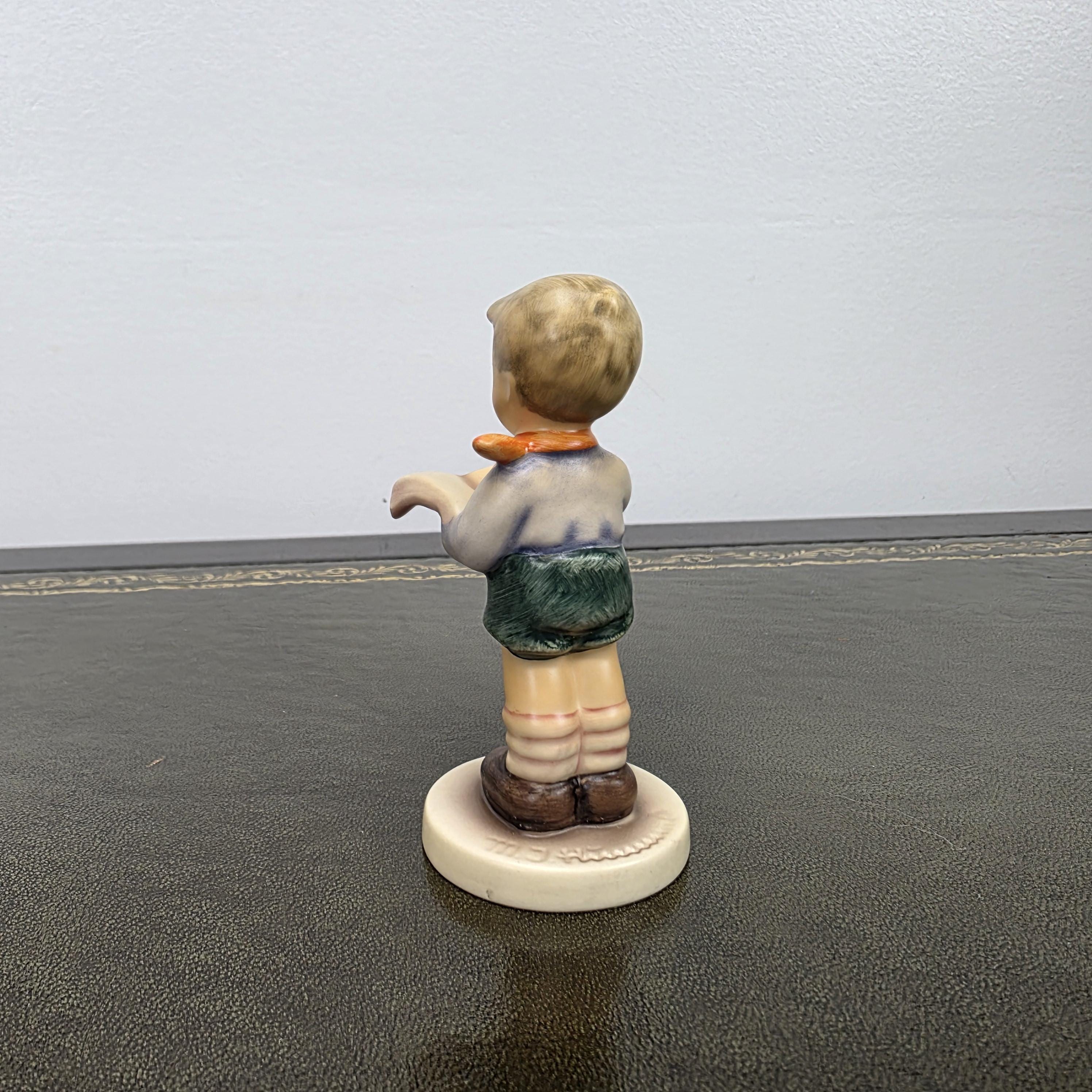 Goebel Hummel Club Reading Child Figurine 2087/B | 1999 German Porcelain Collector Display Piece