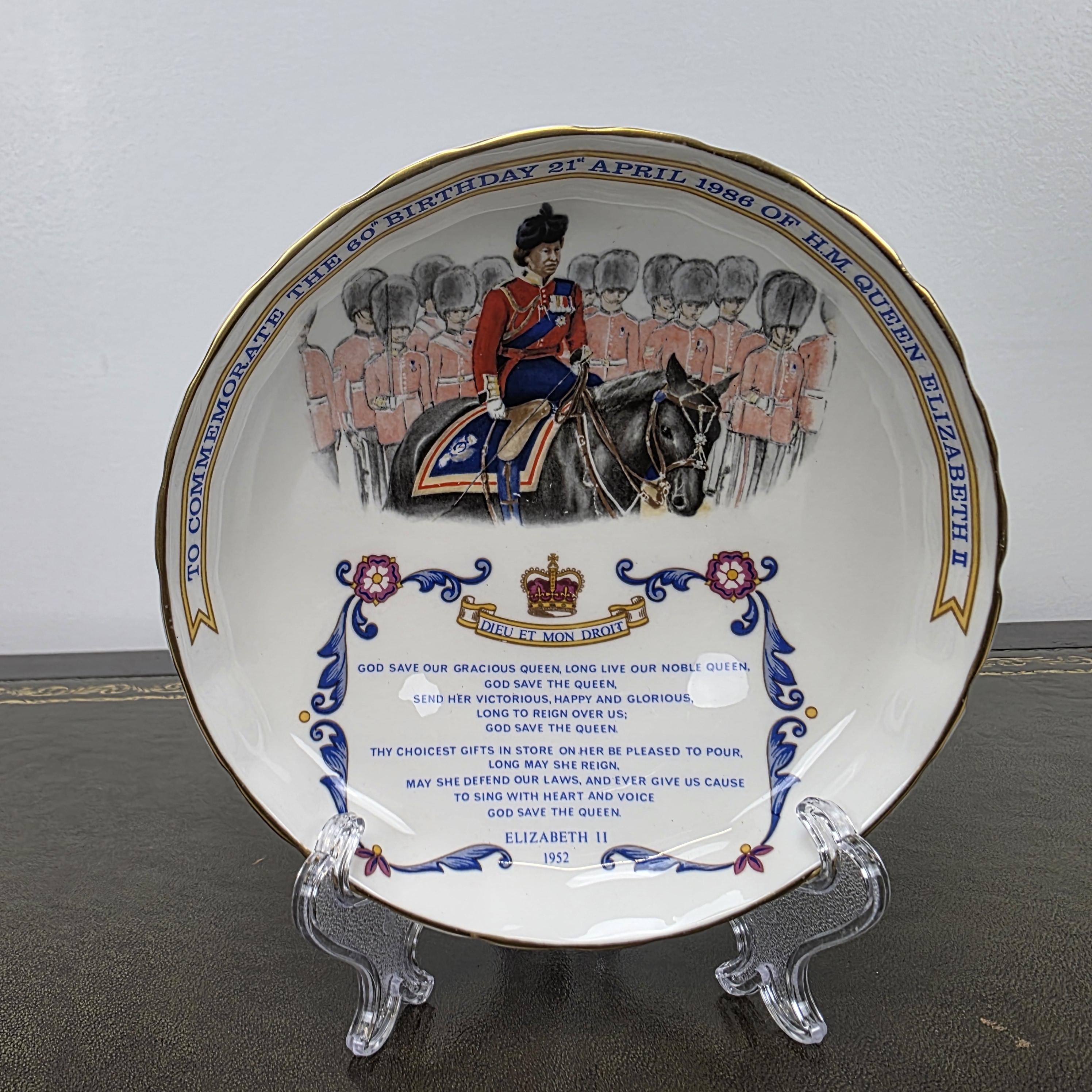 Aynsley Royal Dish Fine Bone China Queen Elizabeth II 60th Birthday England 1986 Collectible
