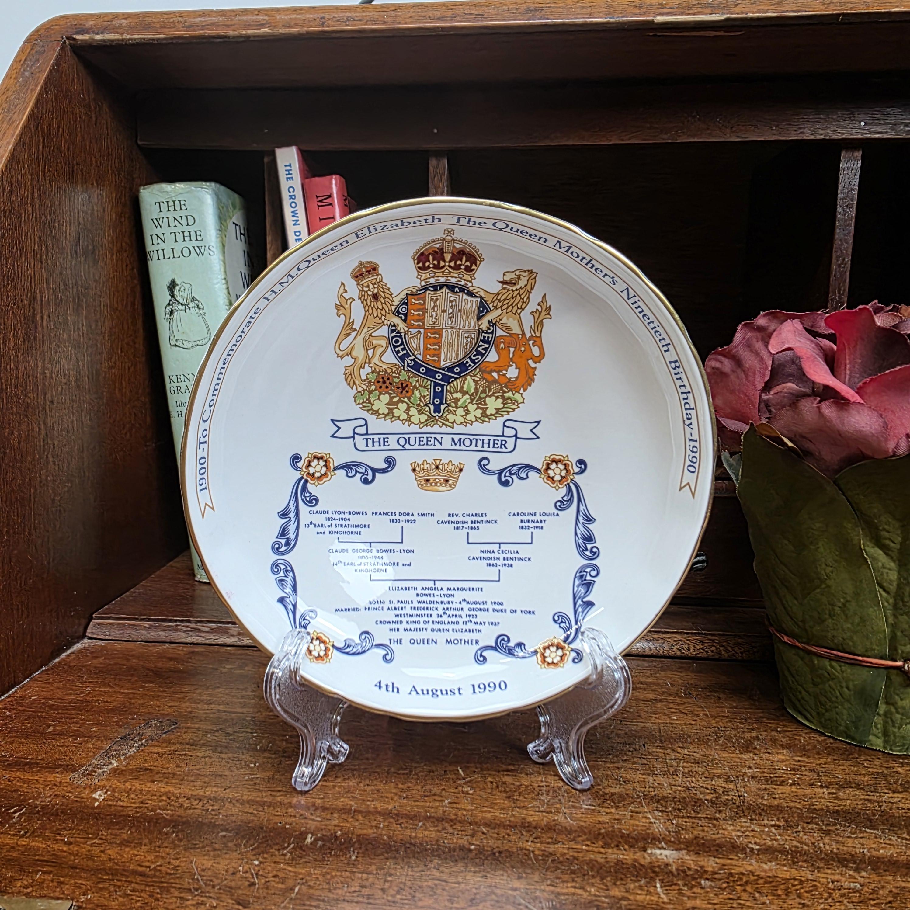 Aynsley Royal Dish Fine Bone China Queen Mother 90th Birthday England 1990 Commemorative Piece