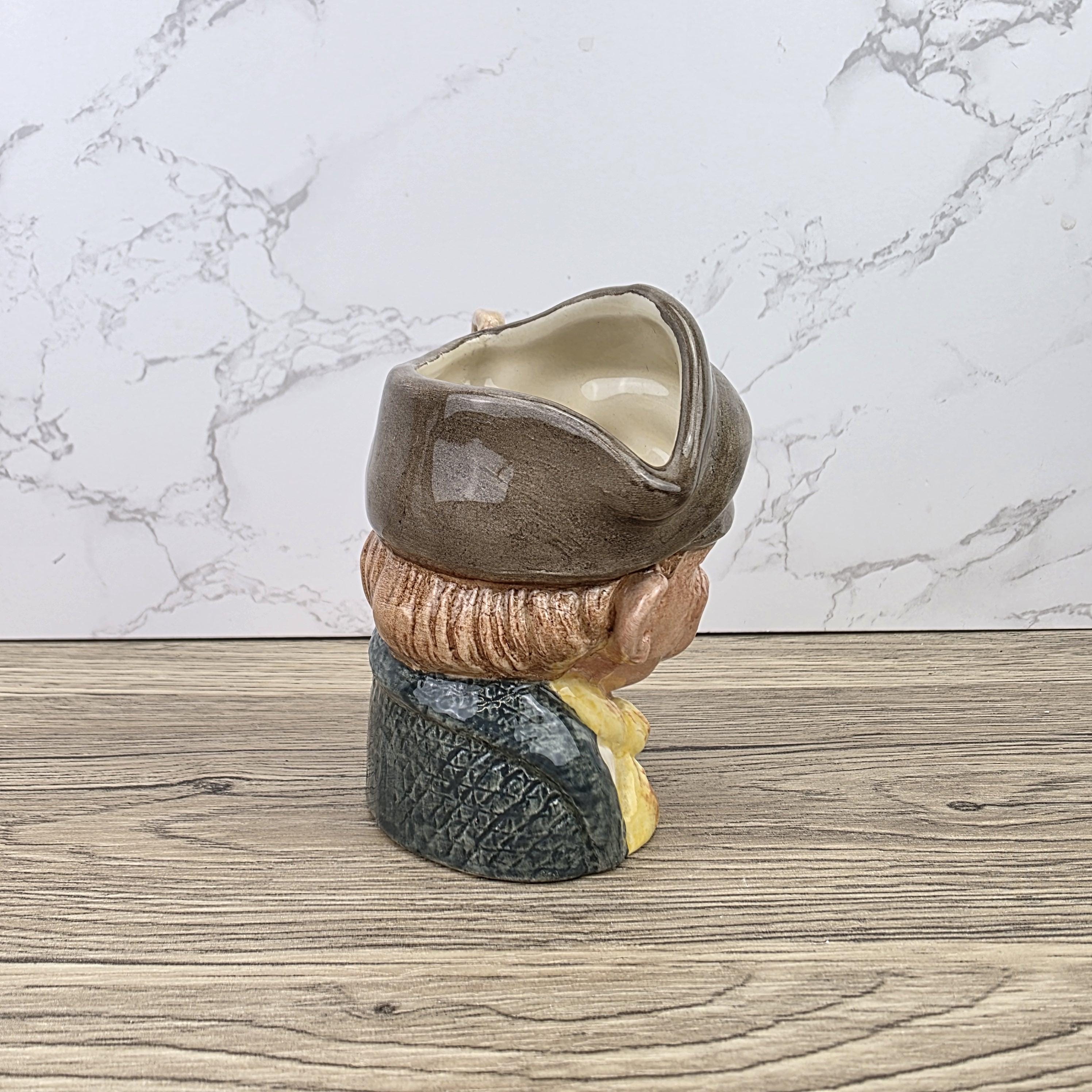 Toby Character Jug The Gardener D6634 by Royal Doulton | 1972 England | Hand Painted Mug