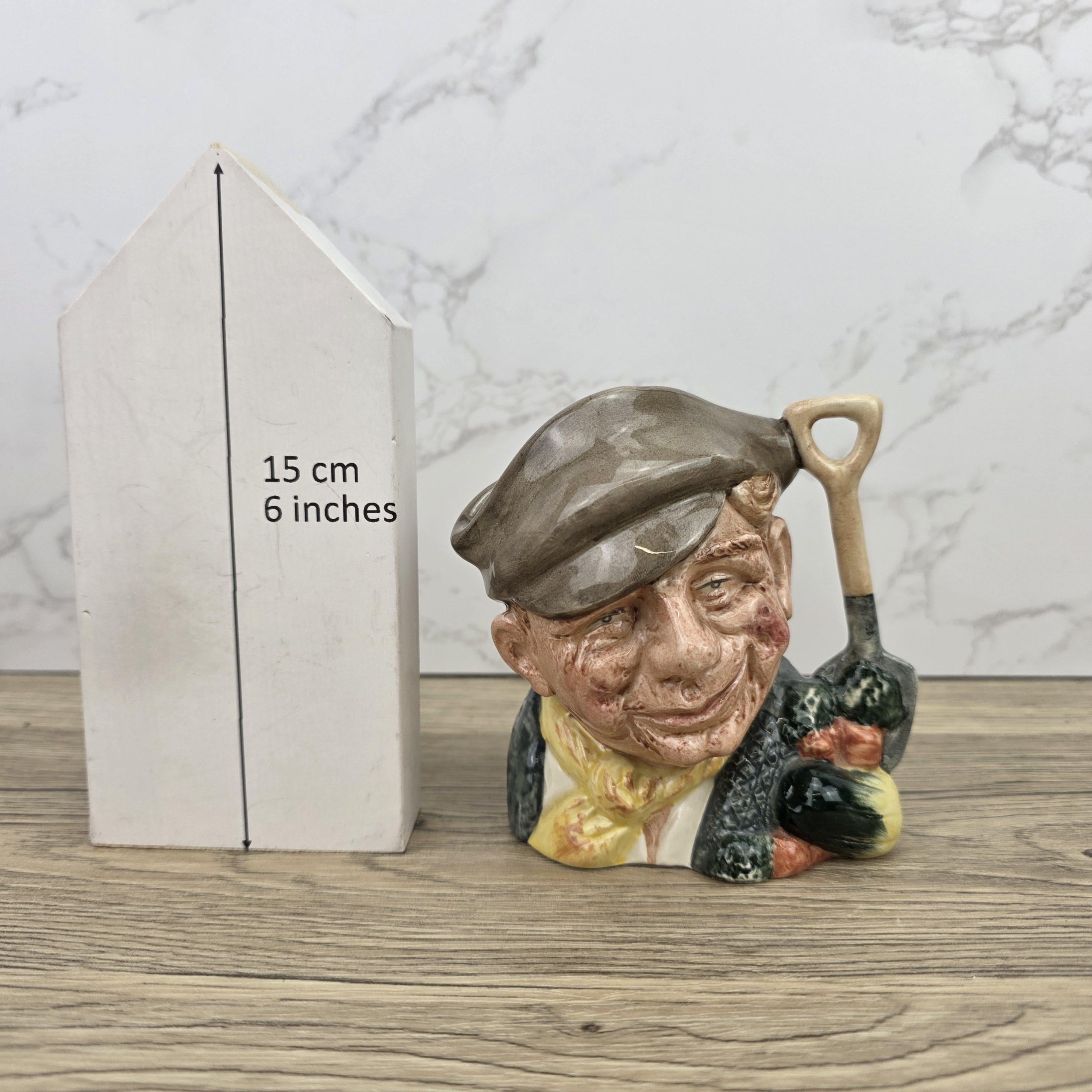 Toby Character Jug The Gardener D6634 by Royal Doulton | 1972 England | Hand Painted Mug