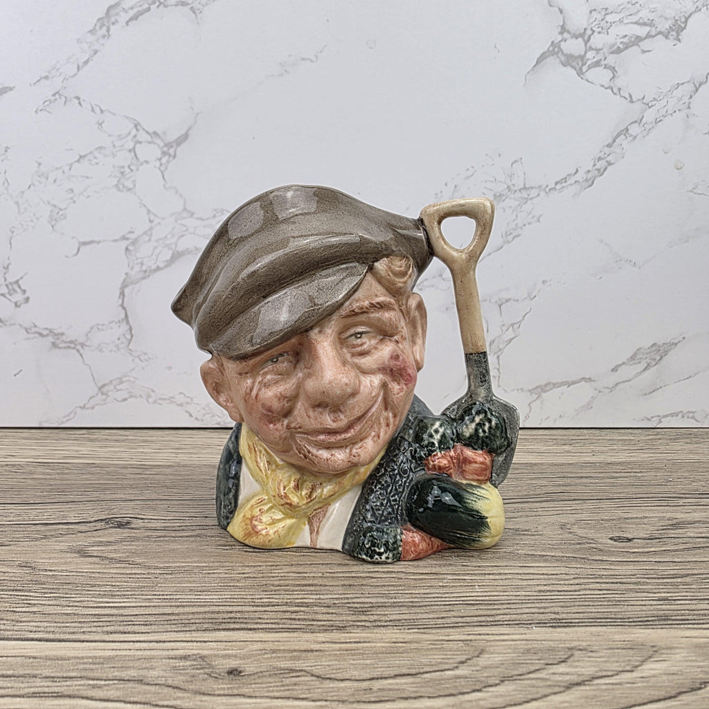 Toby Character Jug The Gardener D6634 by Royal Doulton | 1972 England | Hand Painted Mug