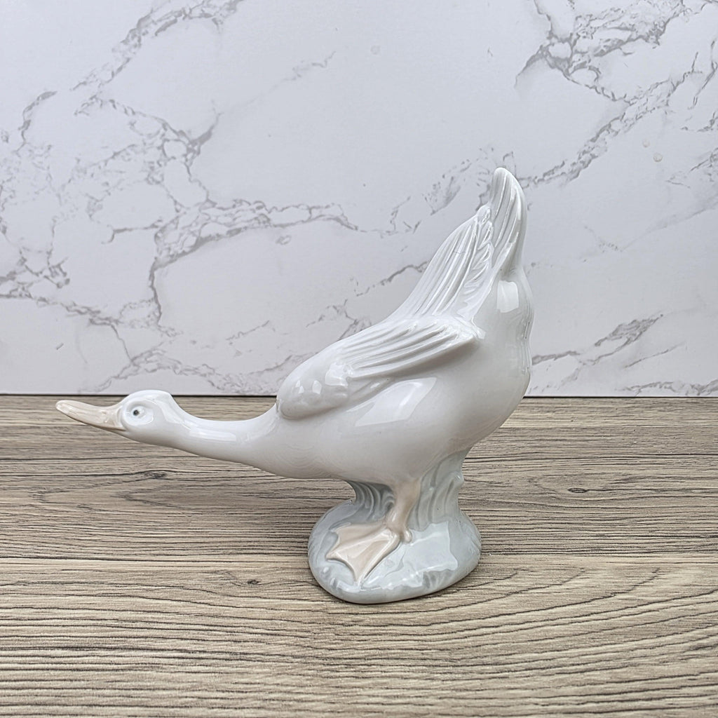 Nao by Lladró Porcelain Swan Figurine Made in Spain | Vintage Bird Sculpture Decor Piece