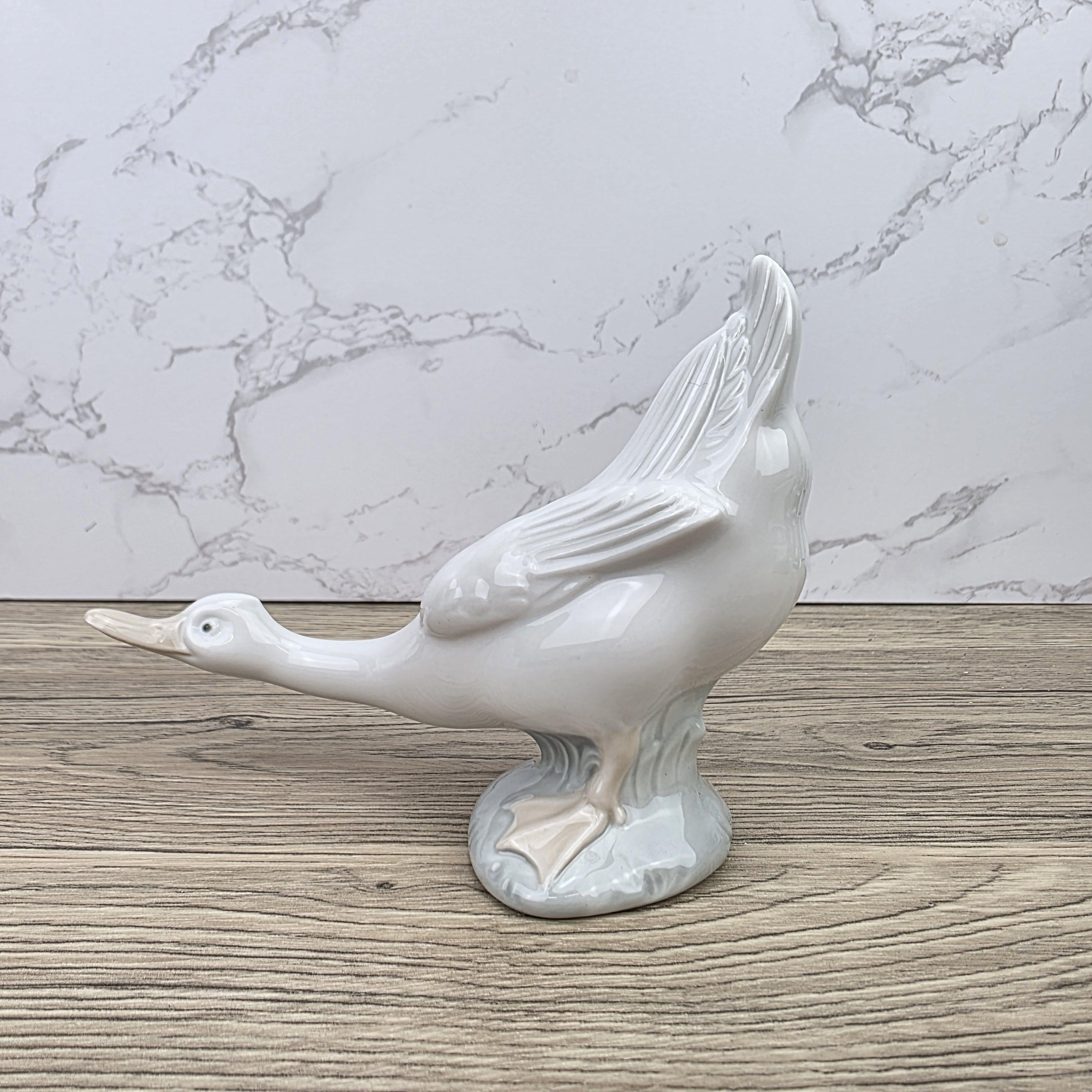 Nao by Lladró Porcelain Swan Figurine Made in Spain | Vintage Bird Sculpture Decor Piece