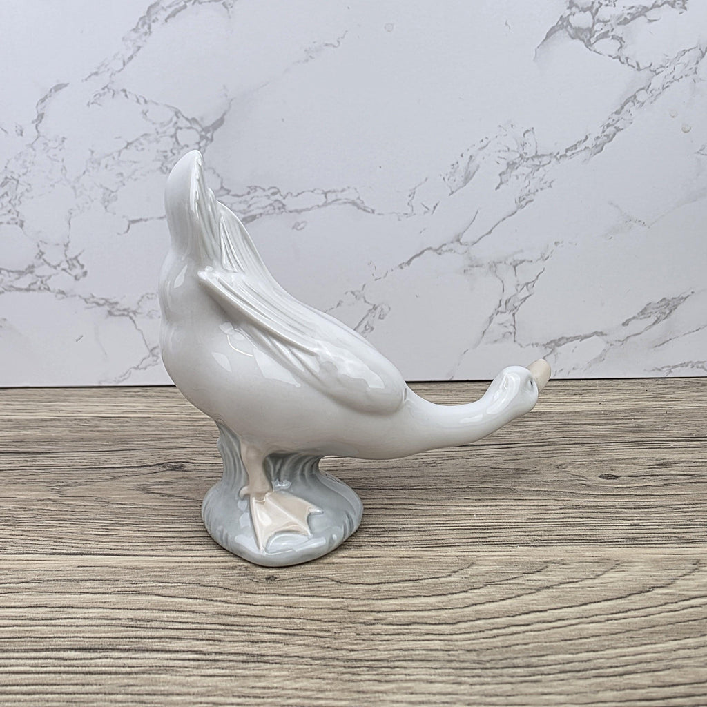Nao by Lladró Porcelain Swan Figurine Made in Spain | Vintage Bird Sculpture Decor Piece