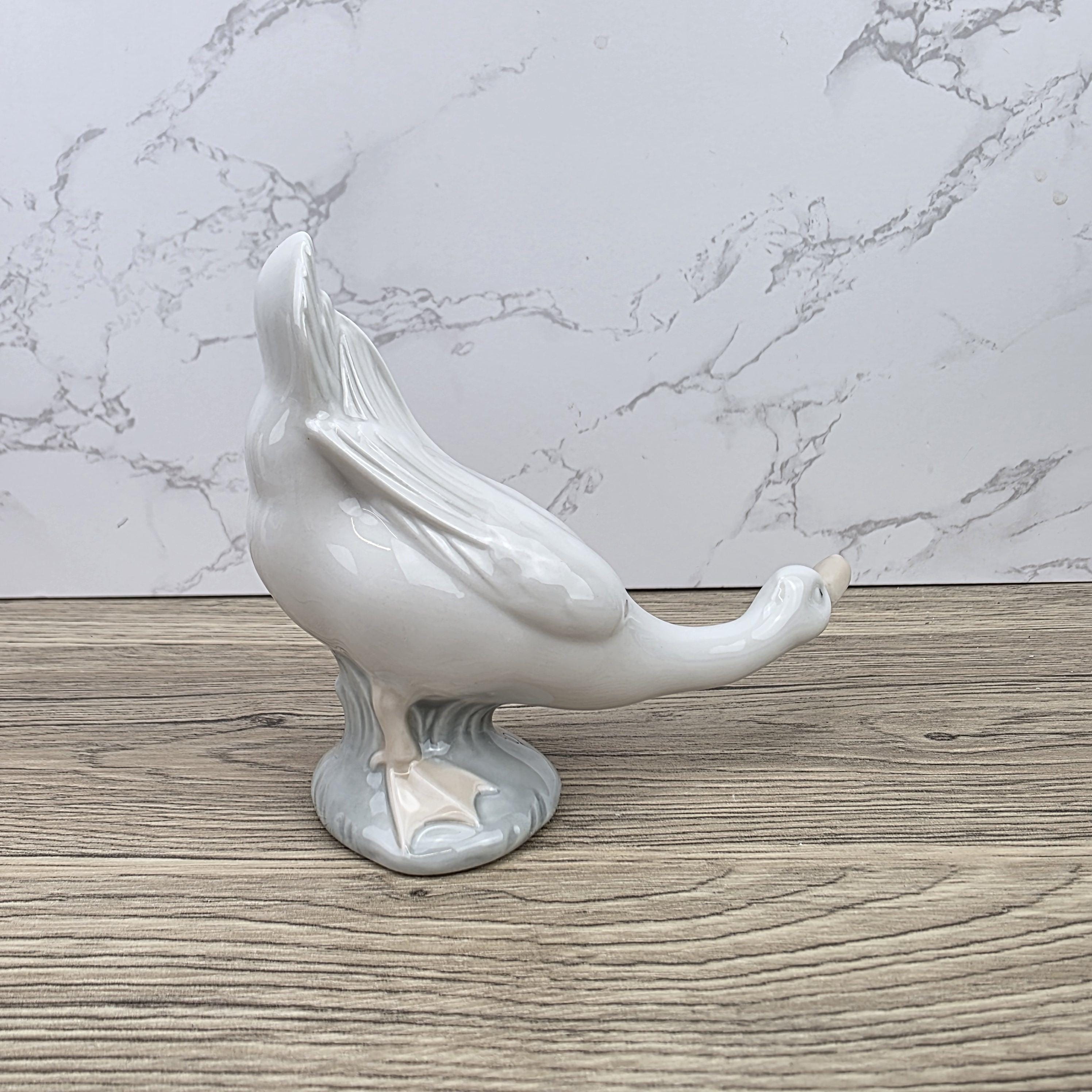 Nao by Lladró Porcelain Swan Figurine Made in Spain | Vintage Bird Sculpture Decor Piece