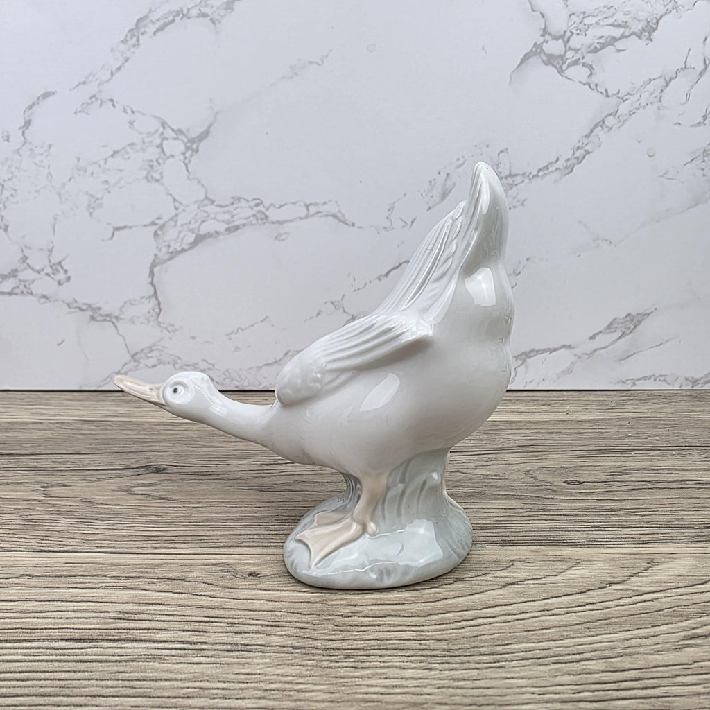 Nao by Lladró Porcelain Swan Figurine Made in Spain | Vintage Bird Sculpture Decor Piece