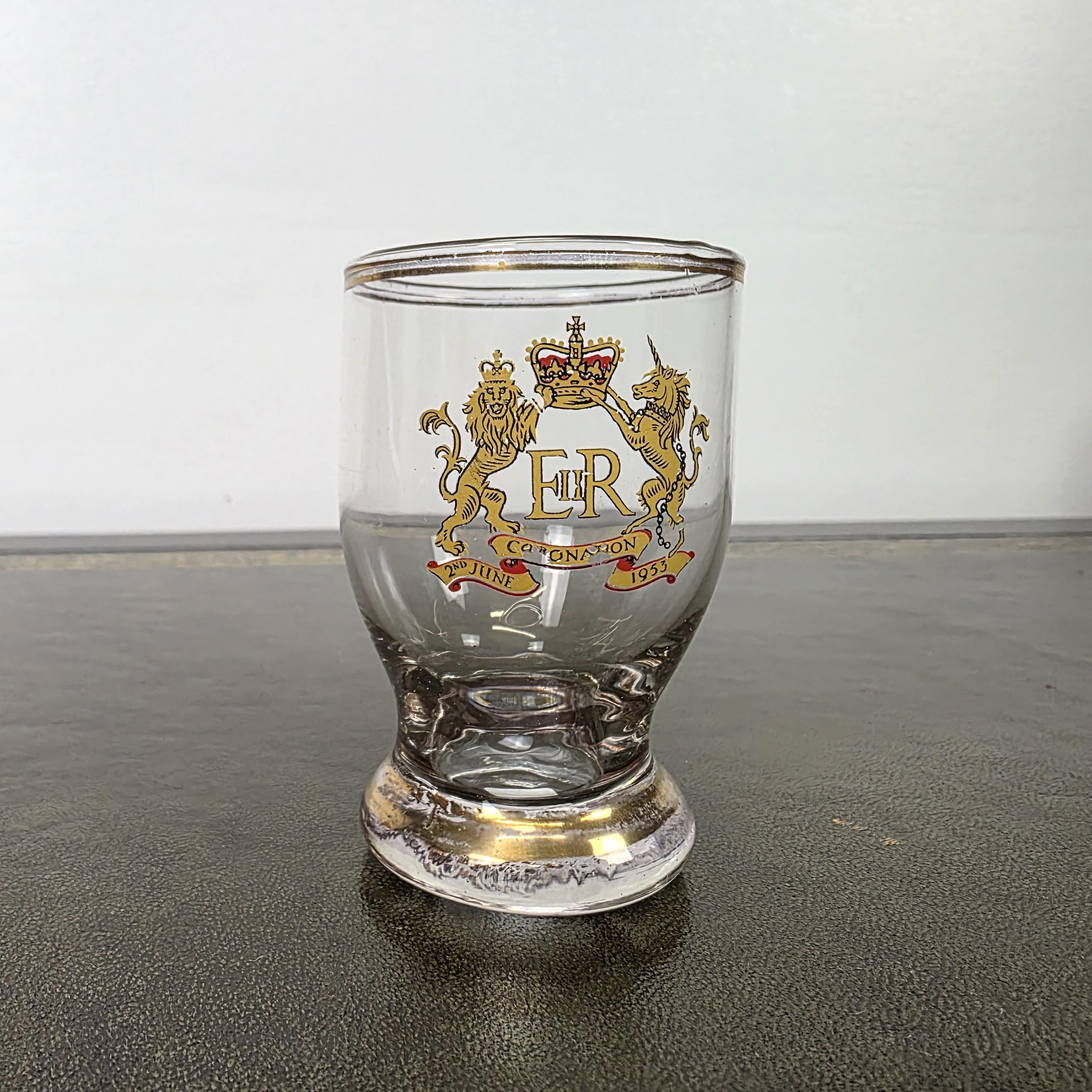 Royal Family 1953 Coronation Shot Glass EII R Lion Unicorn Crest 2nd June Souvenir