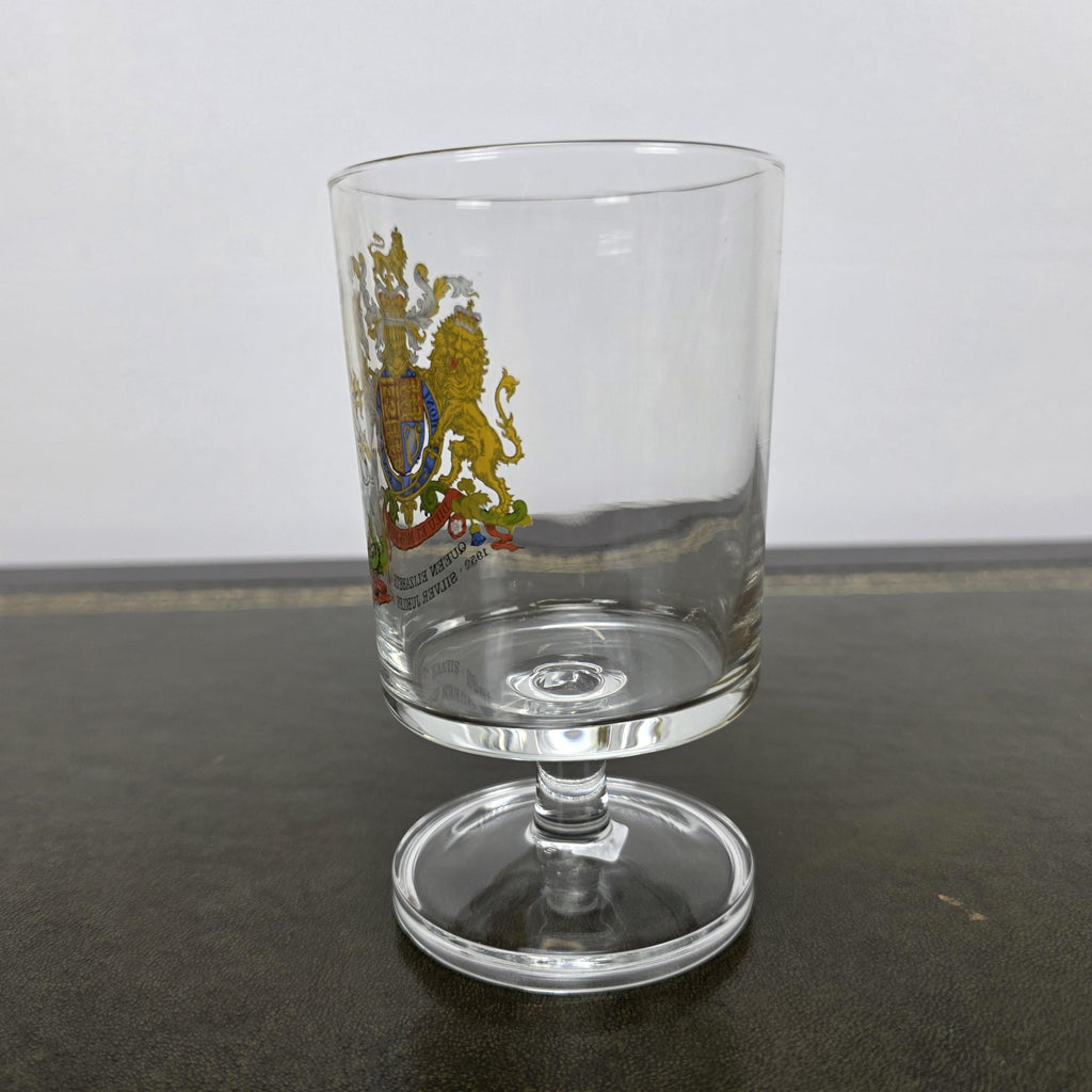 Royal Family Silver Jubilee 1977 France Queen Elizabeth II Coat of Arms 1952–1977