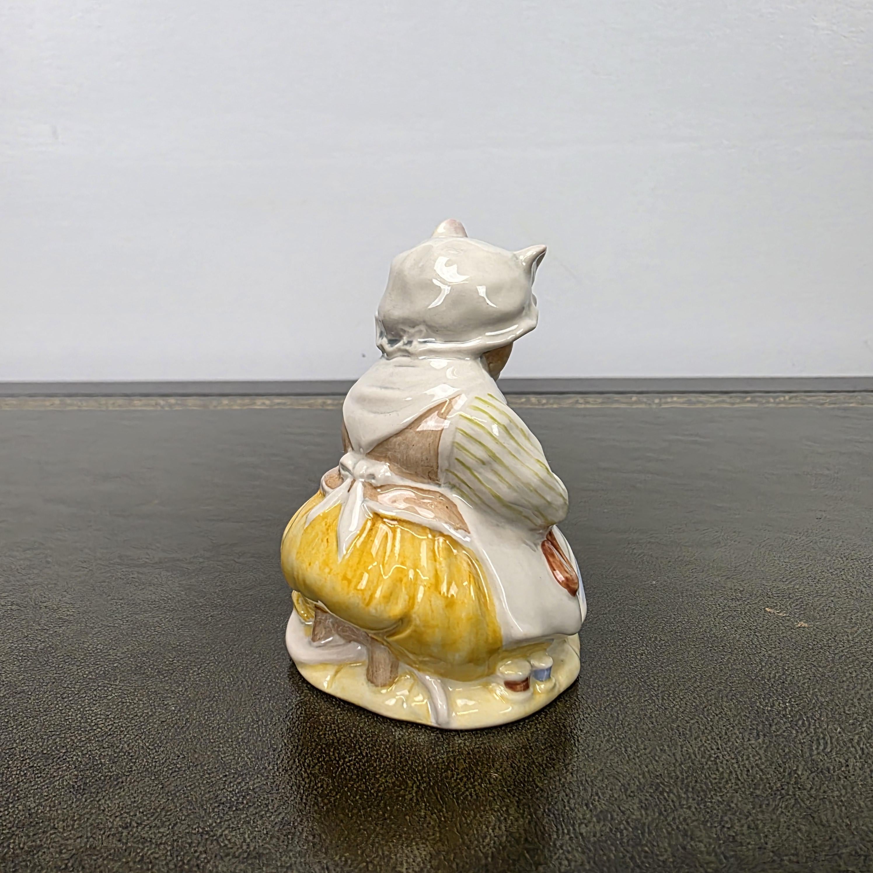Royal Doulton Brambly Hedge Lily Weaver Mouse Figurine | 1988 Porcelain Collectible