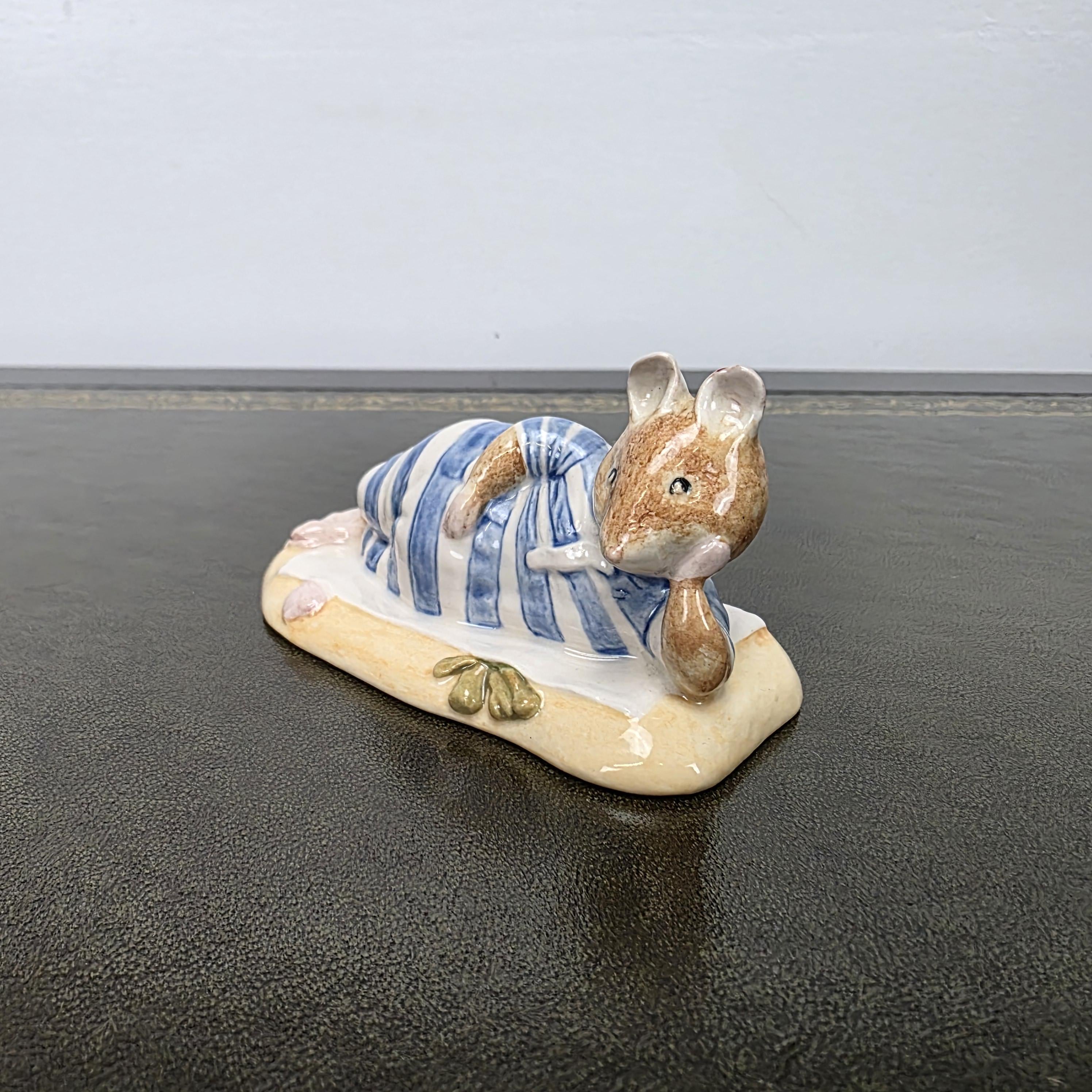 Royal Doulton Brambly Hedge Mr Saltapple Figurine DBH24 1992 England Mouse Porcelain Figure Collectible