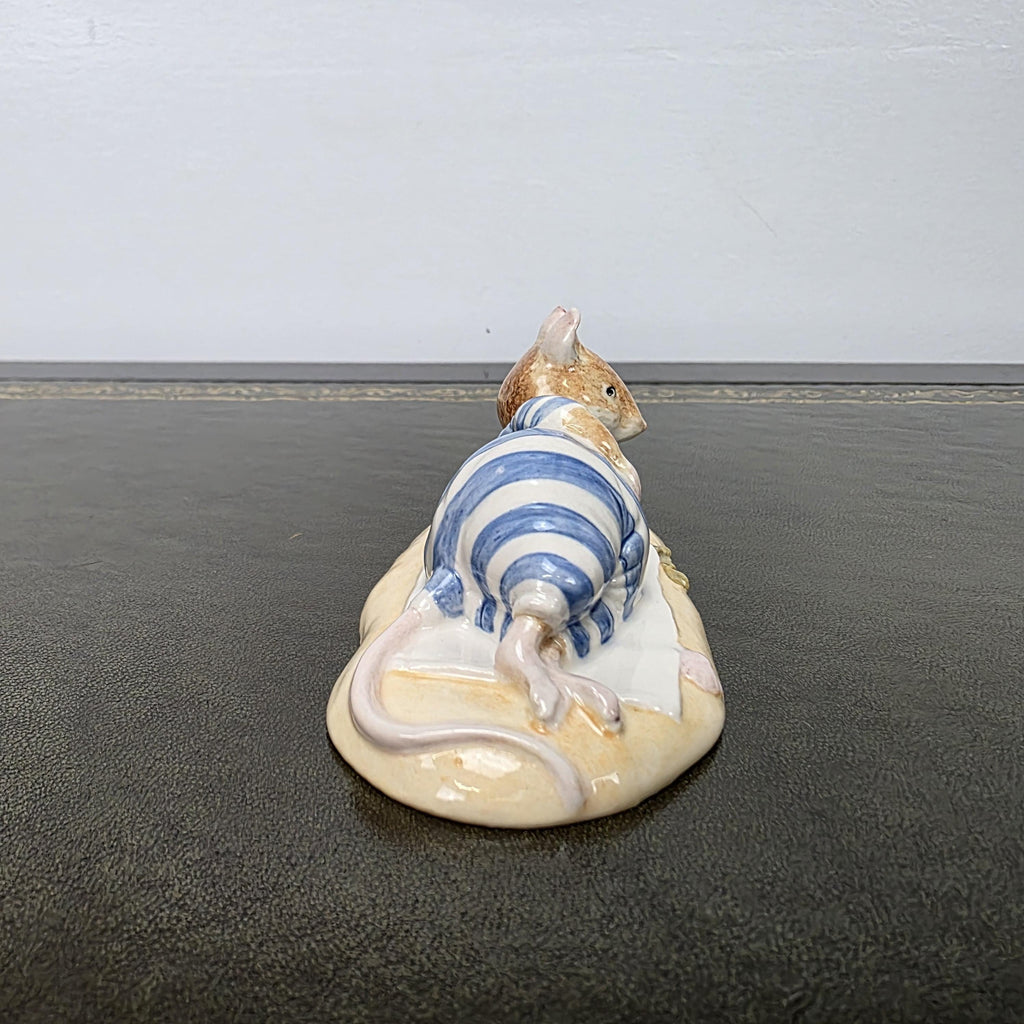 Royal Doulton Brambly Hedge Mr Saltapple Figurine DBH24 1992 England Mouse Porcelain Figure Collectible
