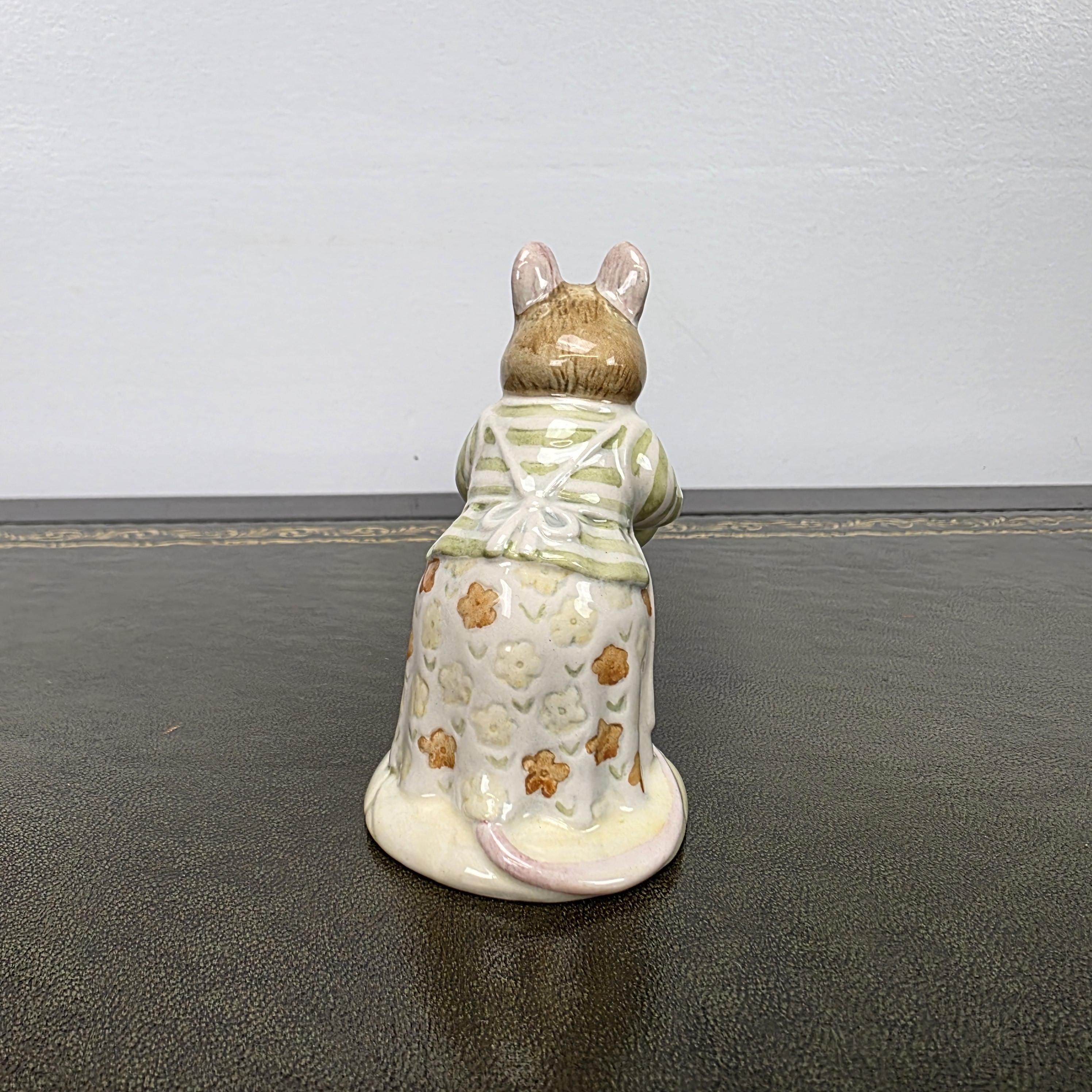 Royal Doulton Brambly Hedge Figurine Mrs Toadflax DBH11 1985 Bone China Figure Collection Mouse
