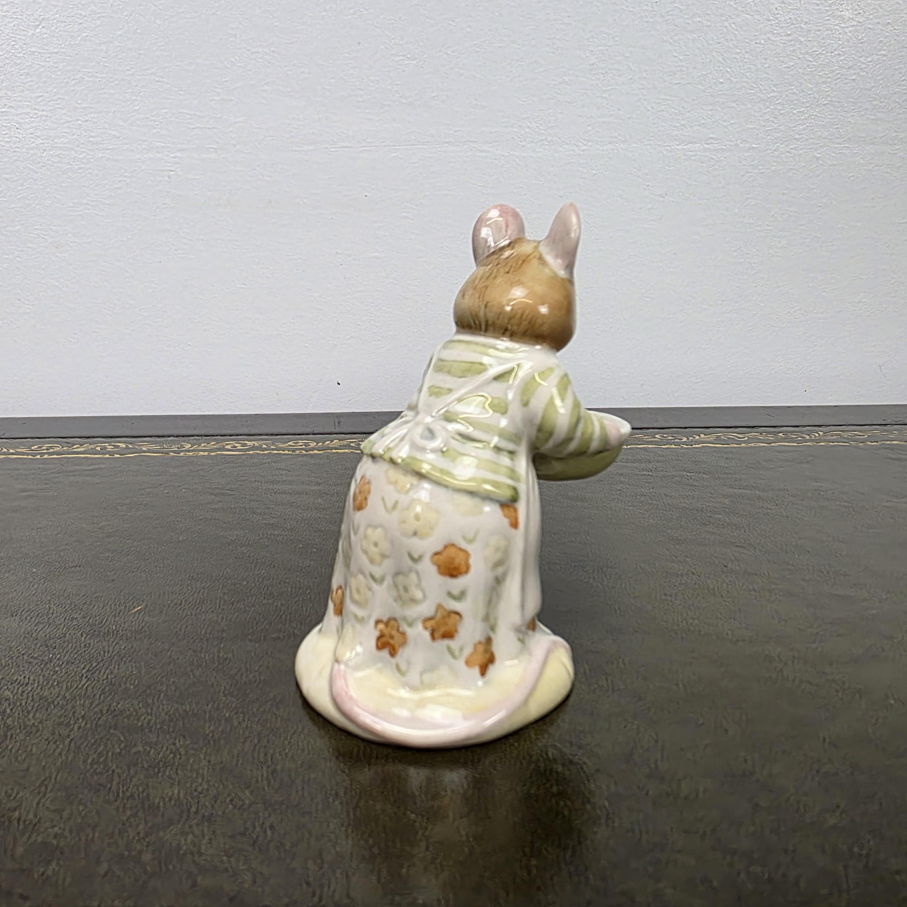 Royal Doulton Brambly Hedge Figurine Mrs Toadflax DBH11 1985 Bone China Figure Collection Mouse
