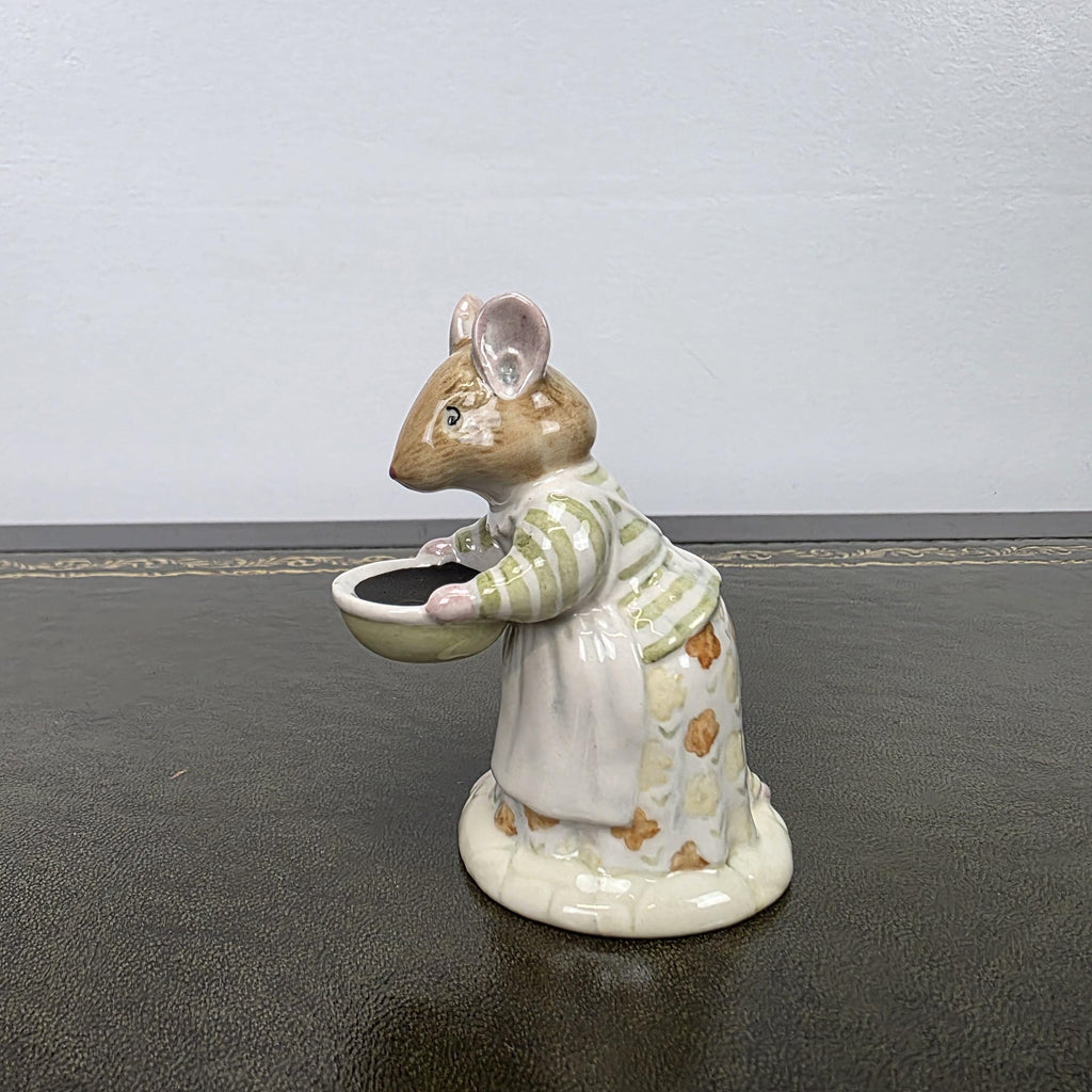 Royal Doulton Brambly Hedge Figurine Mrs Toadflax DBH11 1985 Bone China Figure Collection Mouse
