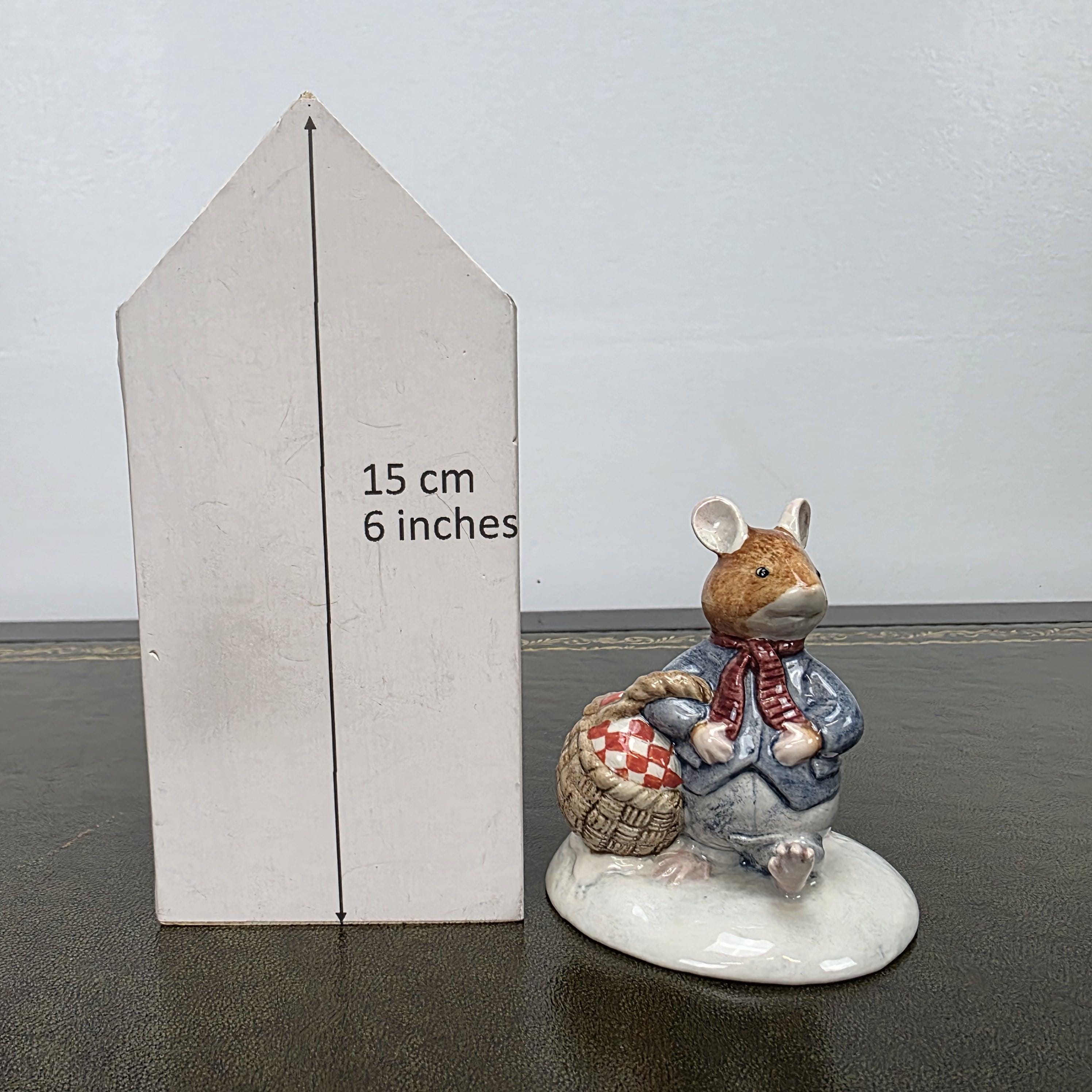 Royal Doulton Brambly Hedge Figurine Wilfred Carries The Picnic DBH34 2000 Figure Mouse Ornament