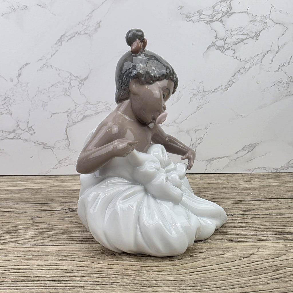 NAO Porcelain Girl Figurine Model 1365 | Handmade Valencia Spain | Late 20th Century Collectible Sculpture