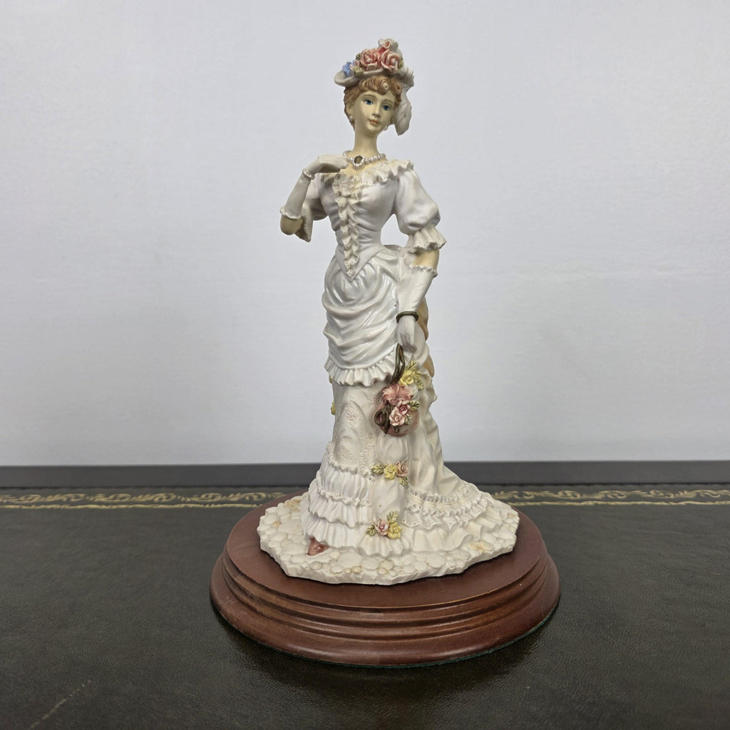 Victorian Lady Resin Figurine Sunday Stroll Leonardo Collection 1994 | Collectible Display Home Vintage Decor
