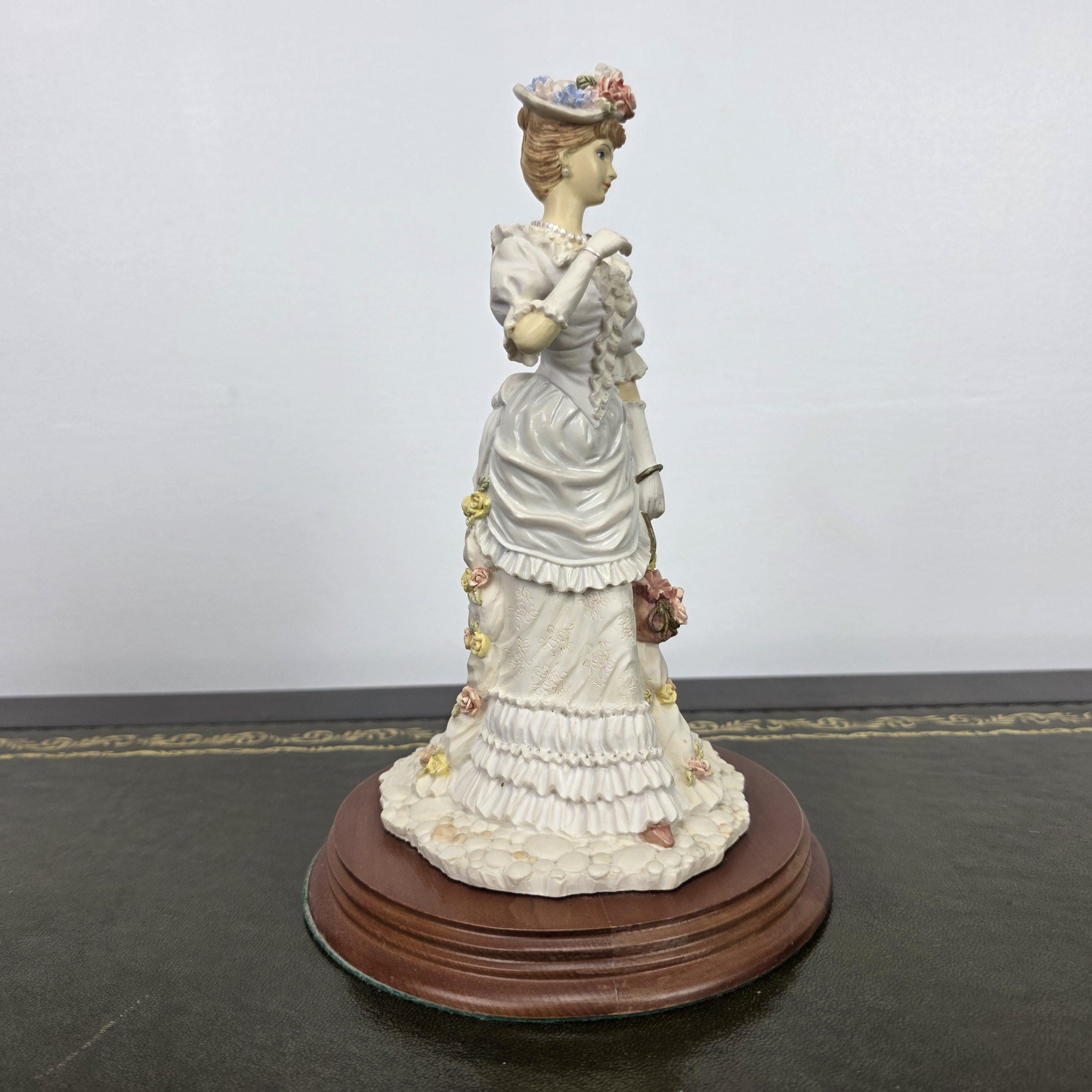 Victorian Lady Resin Figurine Sunday Stroll Leonardo Collection 1994 | Collectible Display Home Vintage Decor