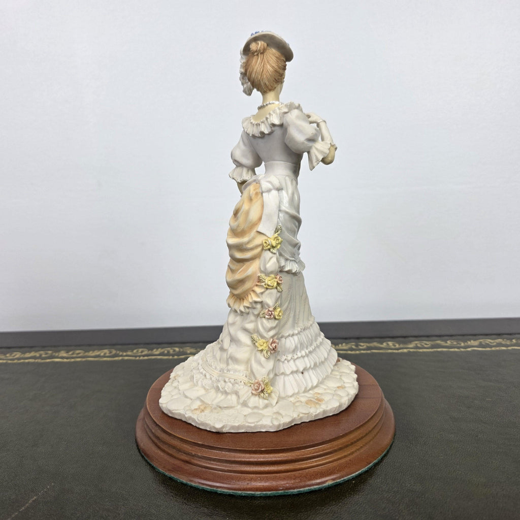 Victorian Lady Resin Figurine Sunday Stroll Leonardo Collection 1994 | Collectible Display Home Vintage Decor
