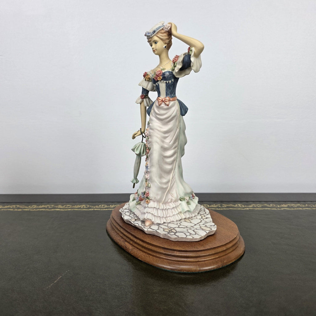 Victorian Lady Resin Figurine True Poise Leonardo Collection 1995 | Collectible Display Home Vintage Decor