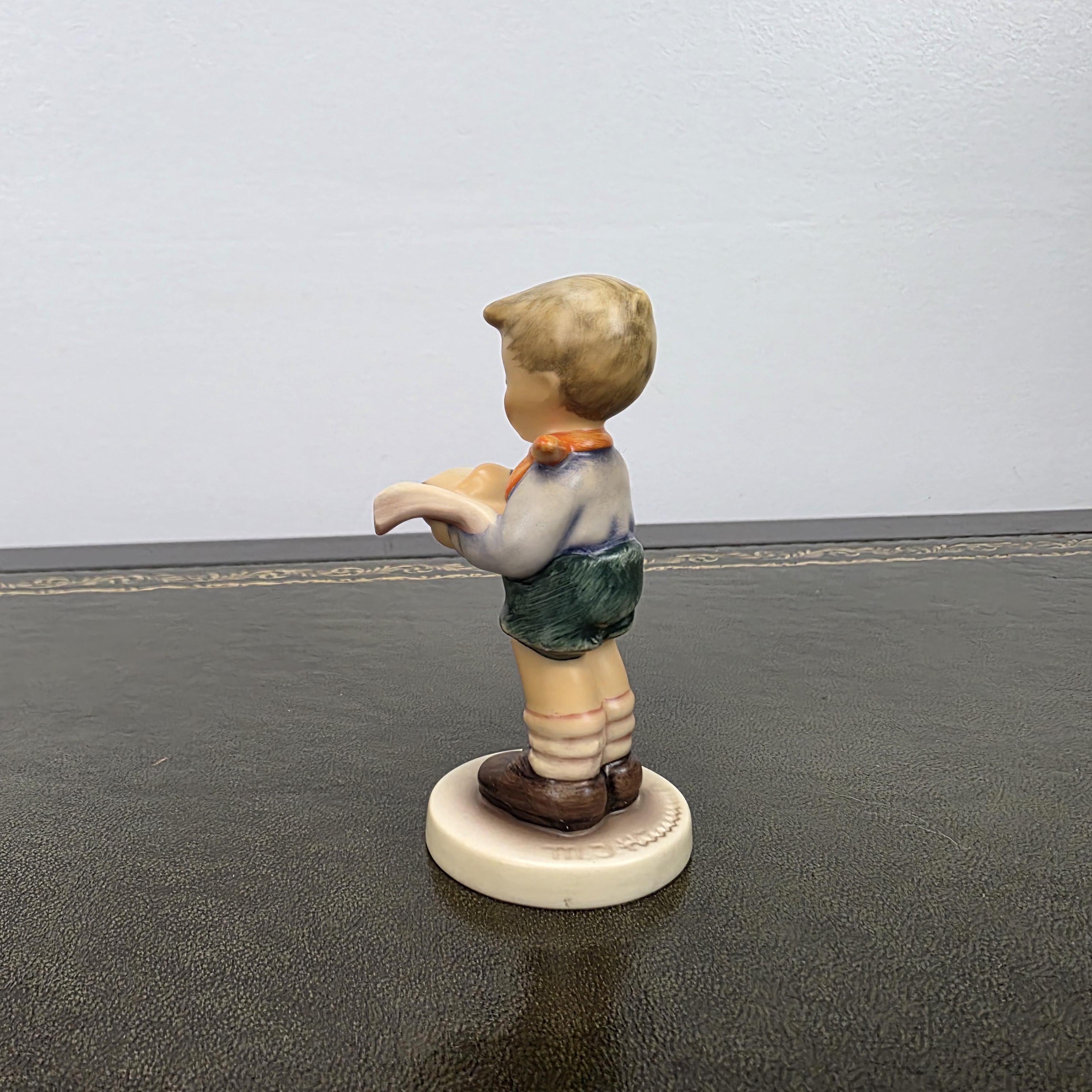 Goebel Hummel Club Reading Child Figurine 2087/B | 1999 German Porcelain Collector Display Piece