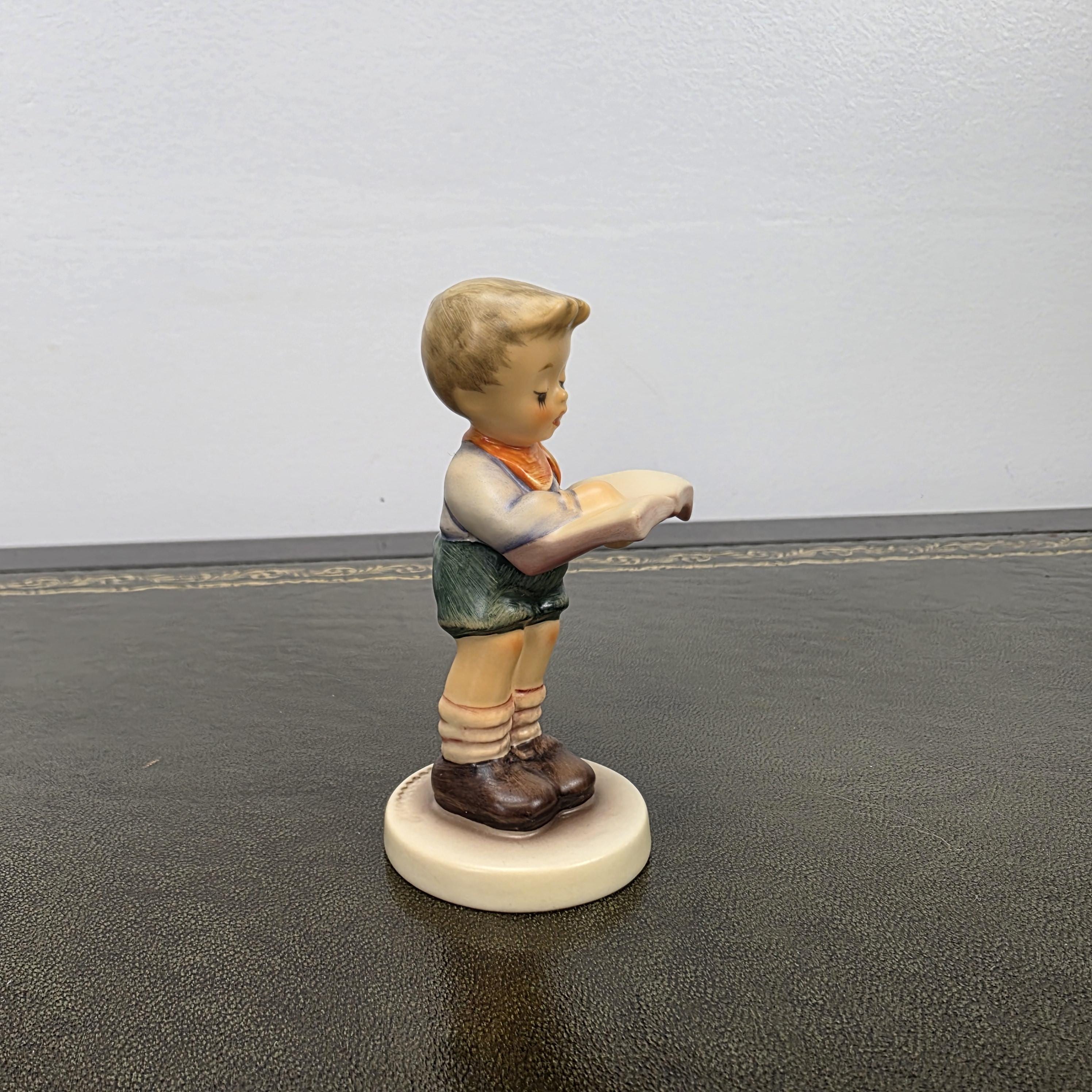 Goebel Hummel Club Reading Child Figurine 2087/B | 1999 German Porcelain Collector Display Piece