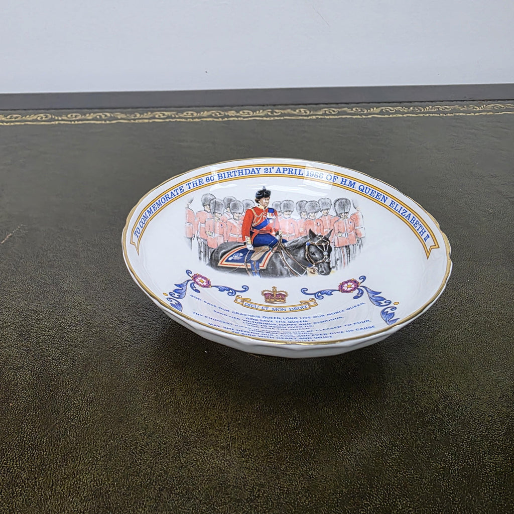 Aynsley Royal Dish Fine Bone China Queen Elizabeth II 60th Birthday England 1986 Collectible