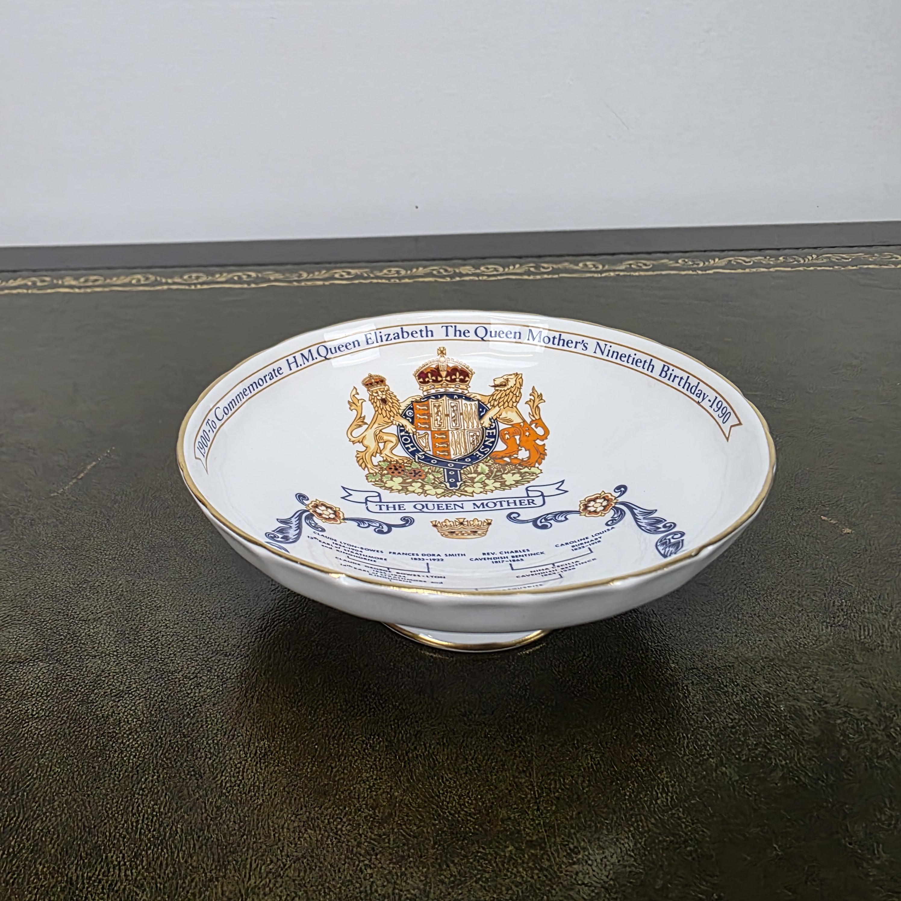 Aynsley Royal Dish Fine Bone China Queen Mother 90th Birthday England 1990 Commemorative Piece