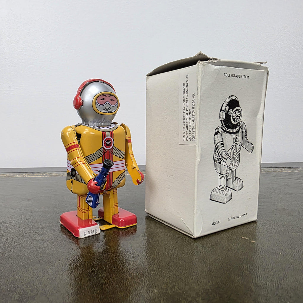 Vintage Wind Up Robot MS297 Yellow Tin Toy | Boxed Collectible Space Figure | 1980s China