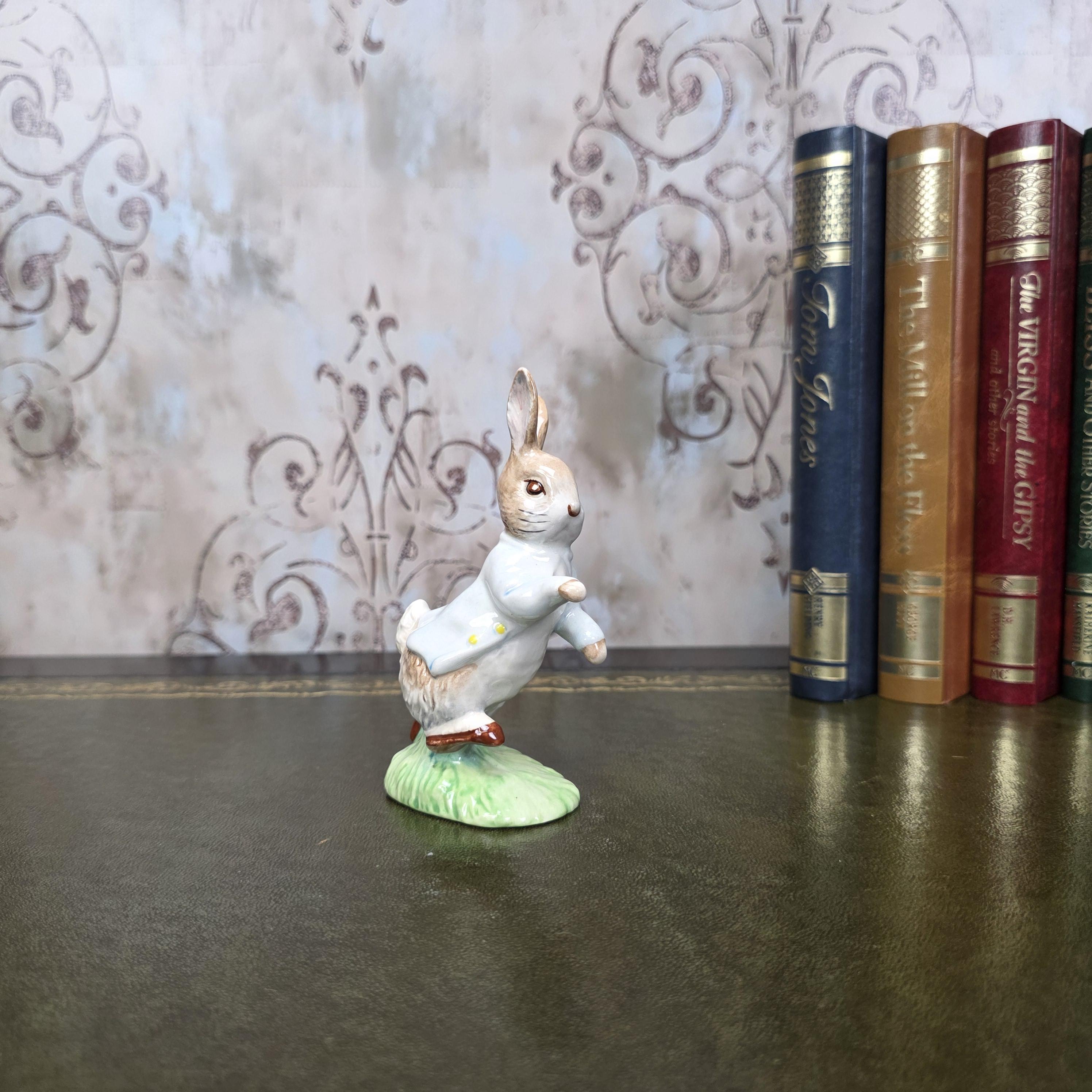Beatrix Potter Peter Rabbit Figurine Royal Albert | 1989 English Bone China | Boxed Porcelain Figure
