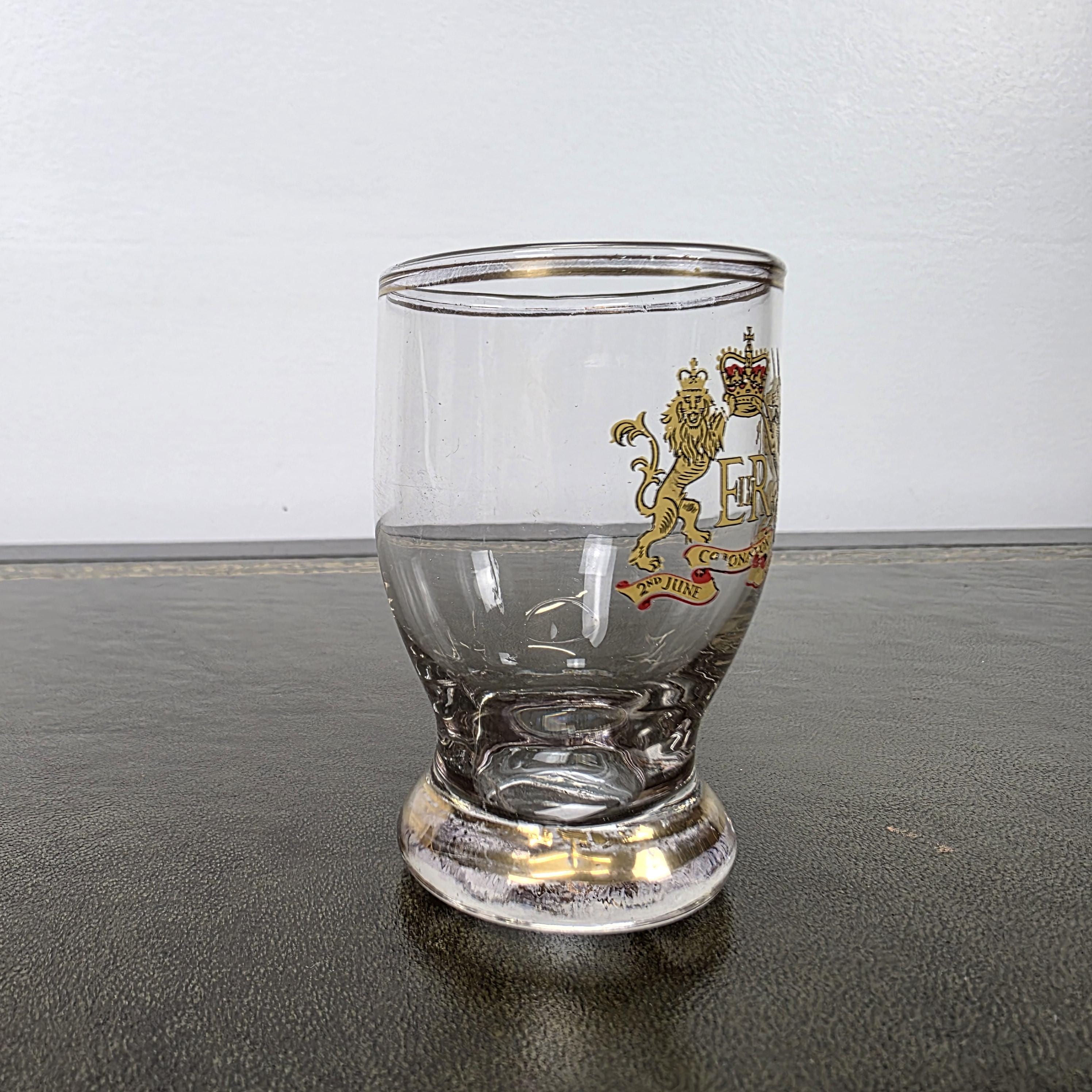 Royal Family 1953 Coronation Shot Glass EII R Lion Unicorn Crest 2nd June Souvenir